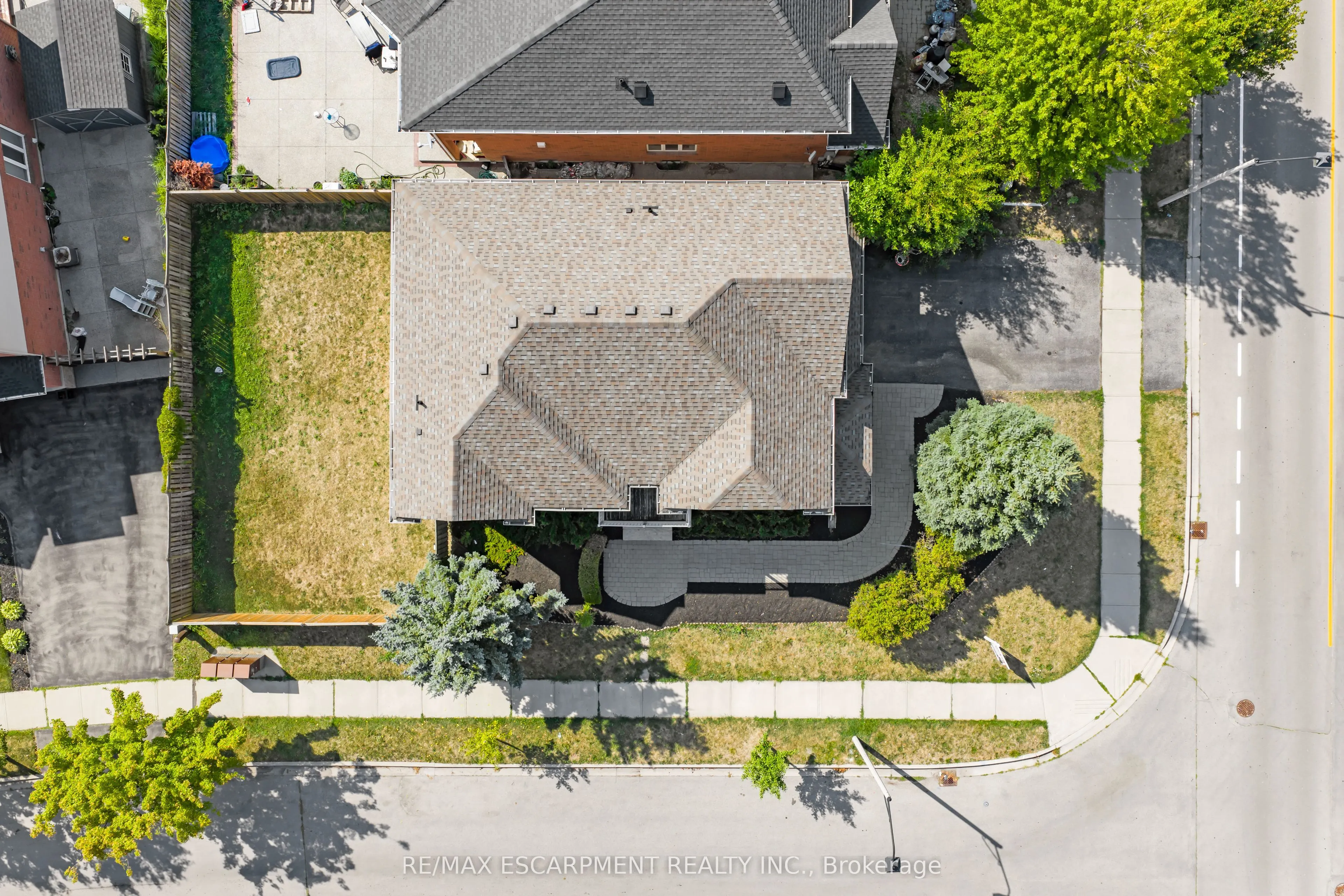 4 Mckibbon Avenue