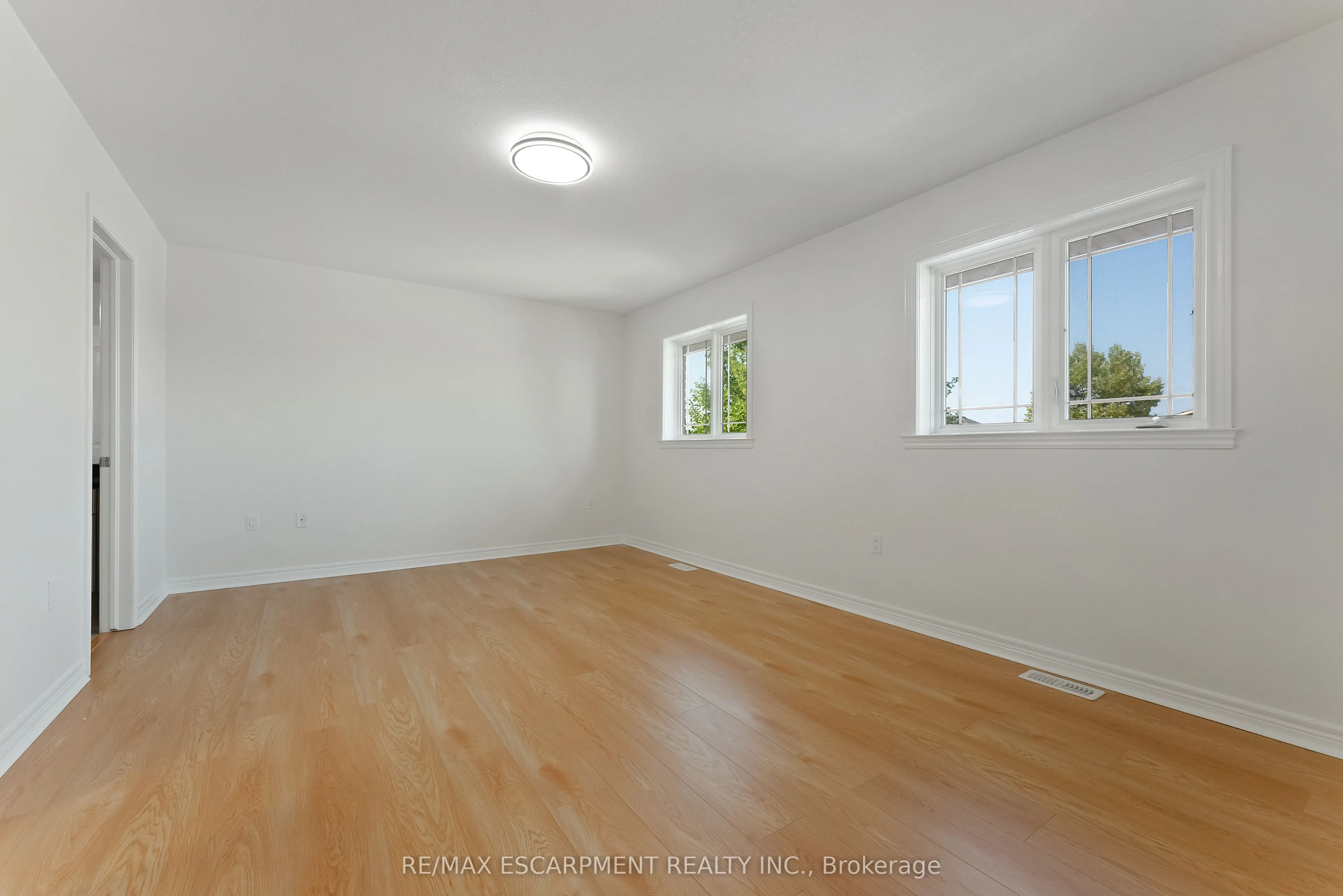 4 Mckibbon Avenue