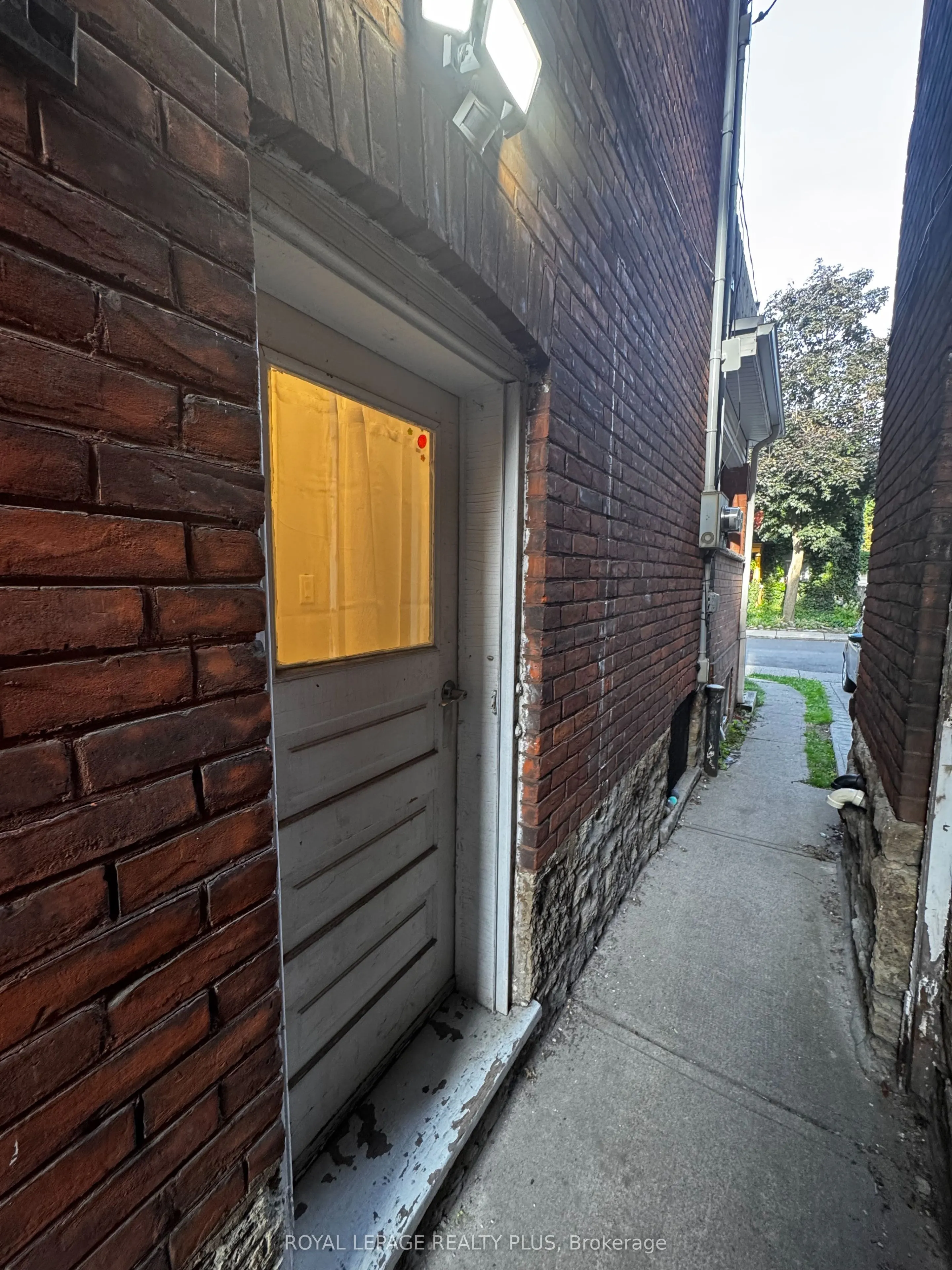 90 Ontario Avenue, #BSMT