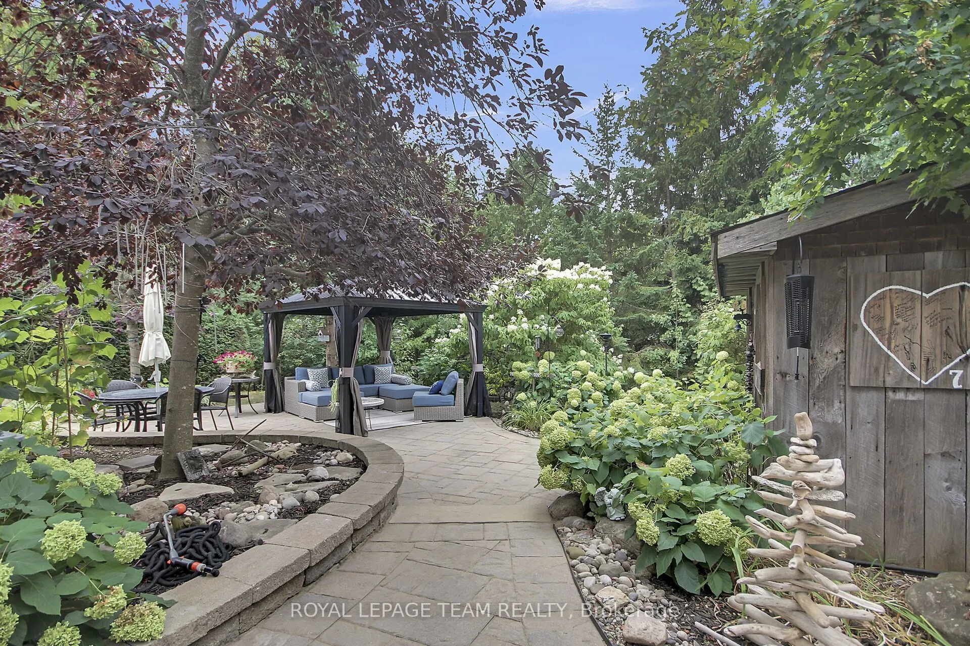 17 Forest Creek Drive
