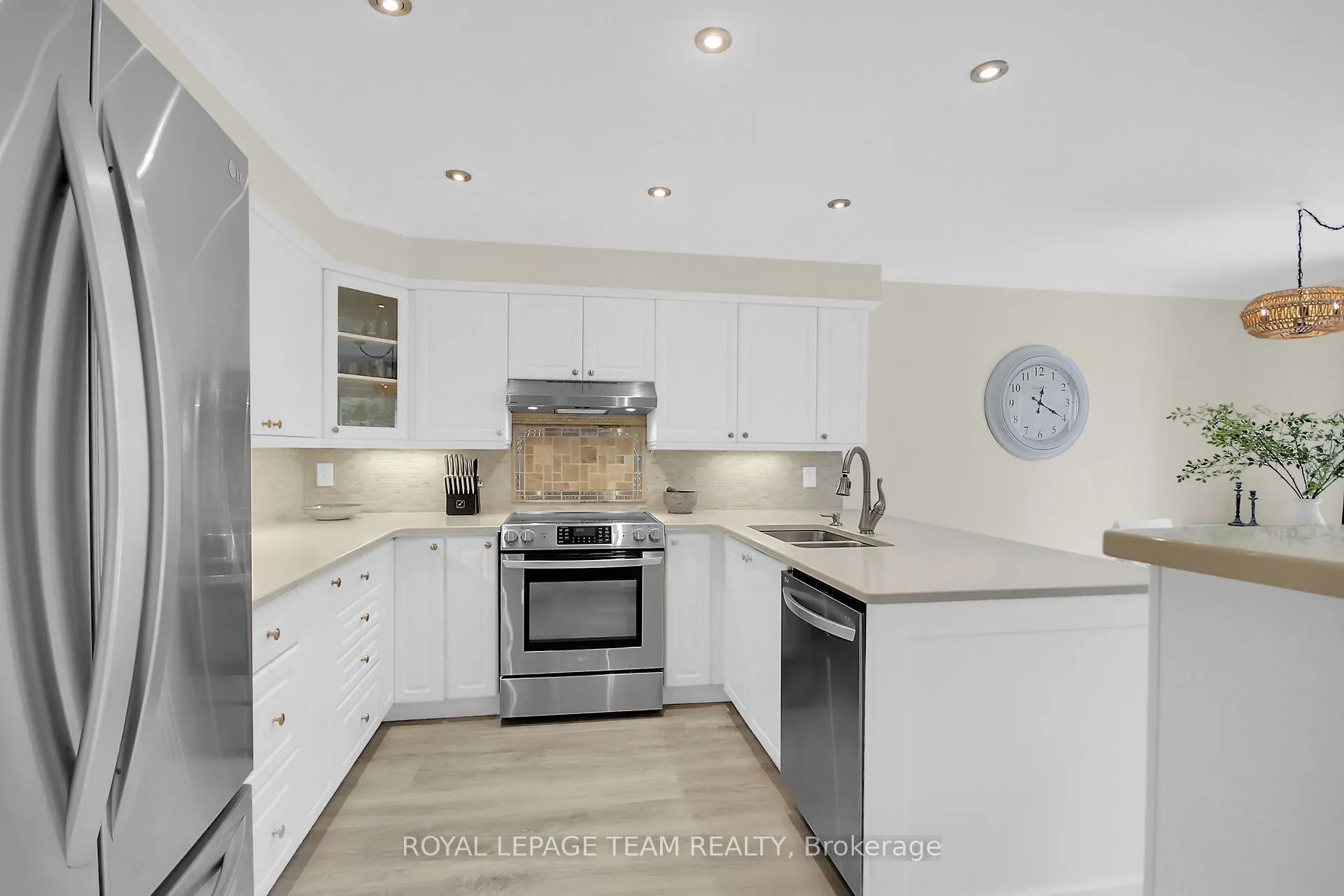 17 Forest Creek Drive
