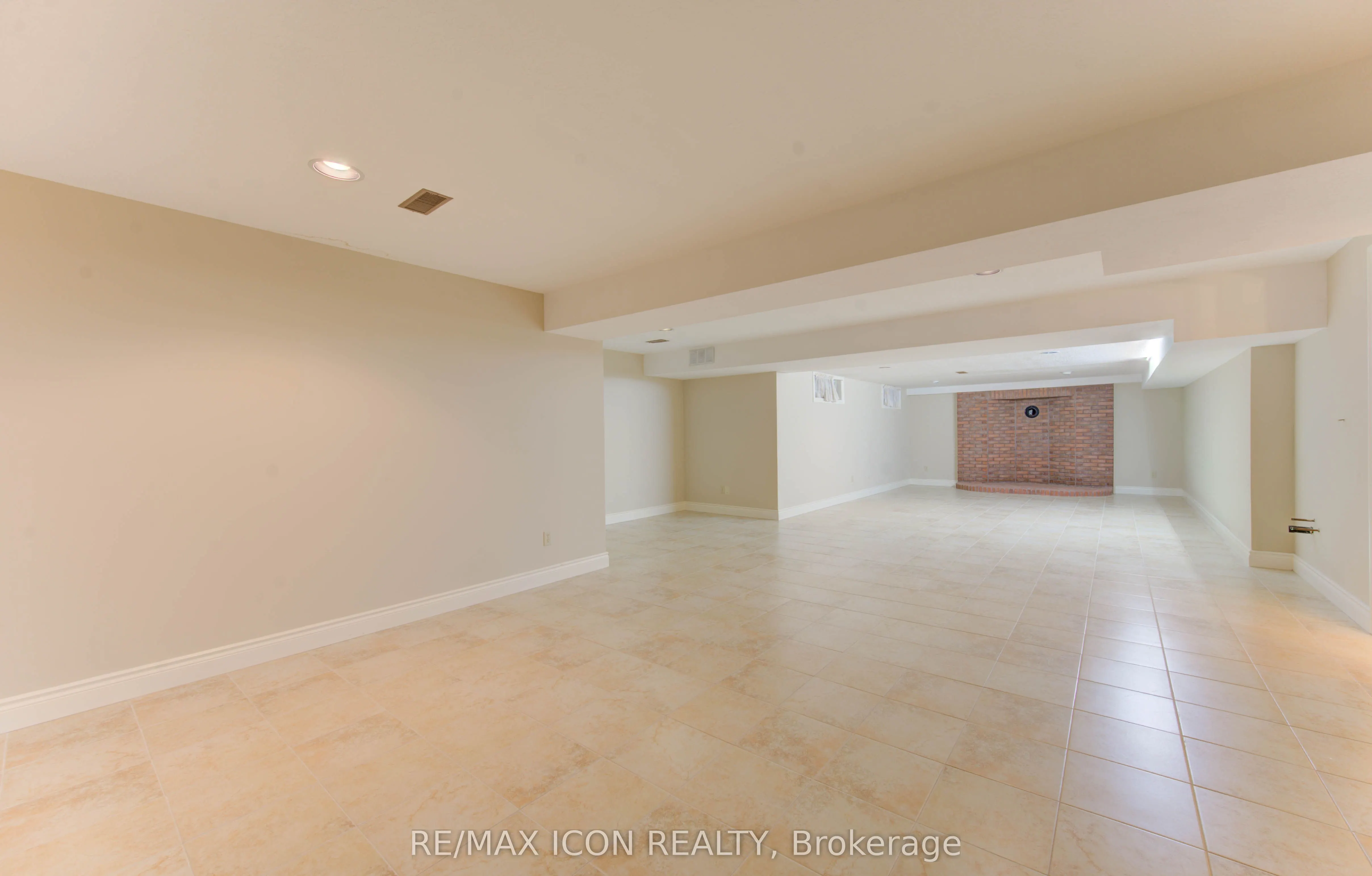 531 Sandbrooke Court