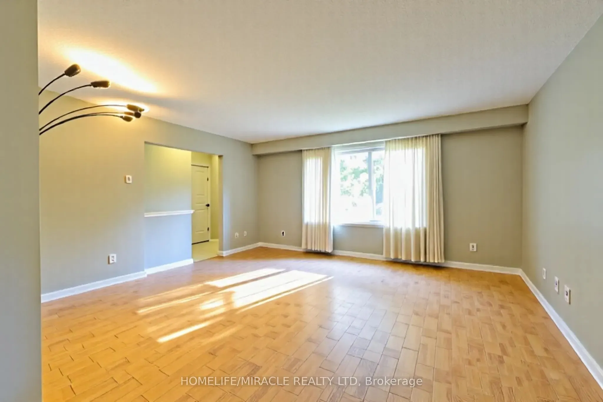 36 Arrowhead Place