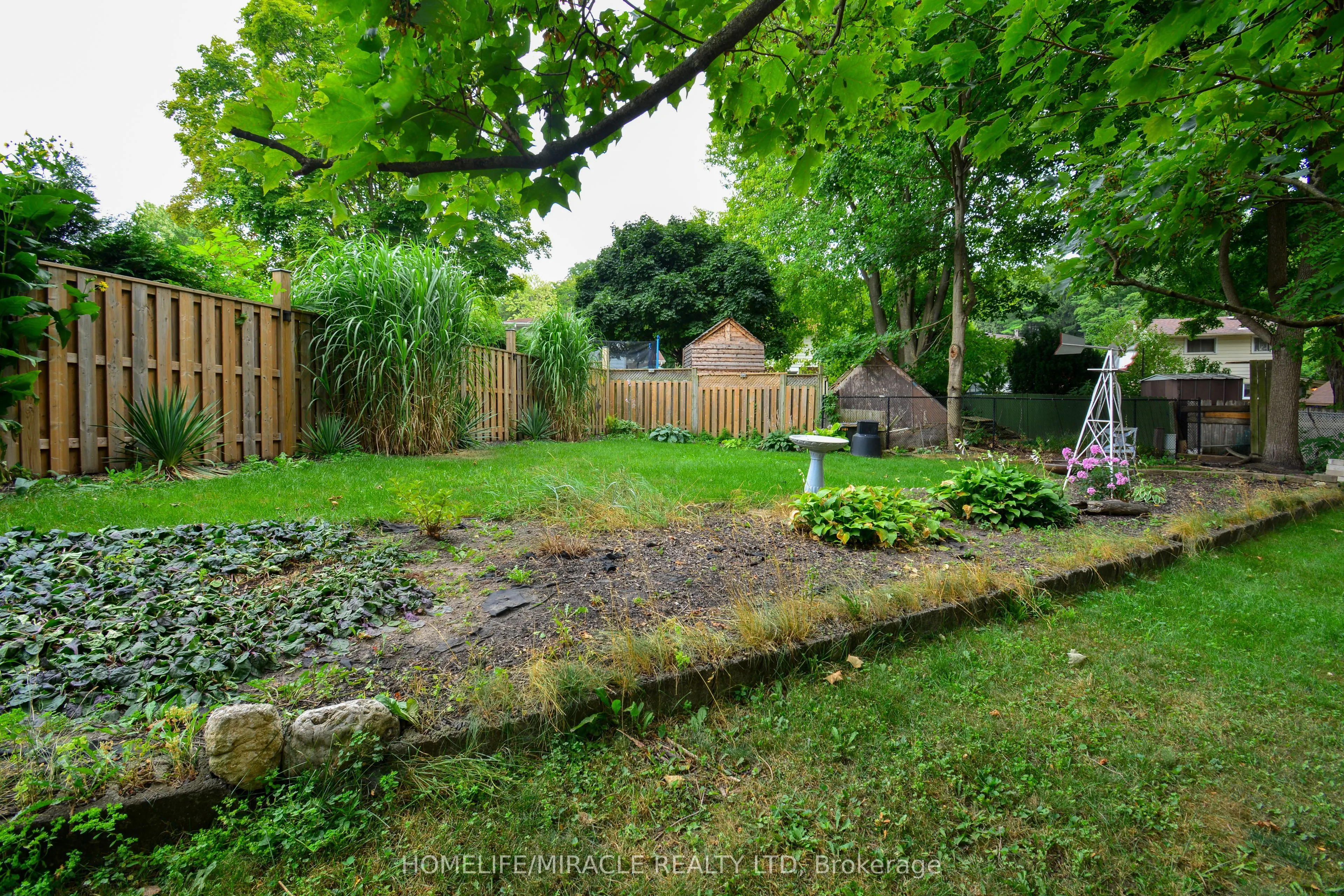36 Arrowhead Place