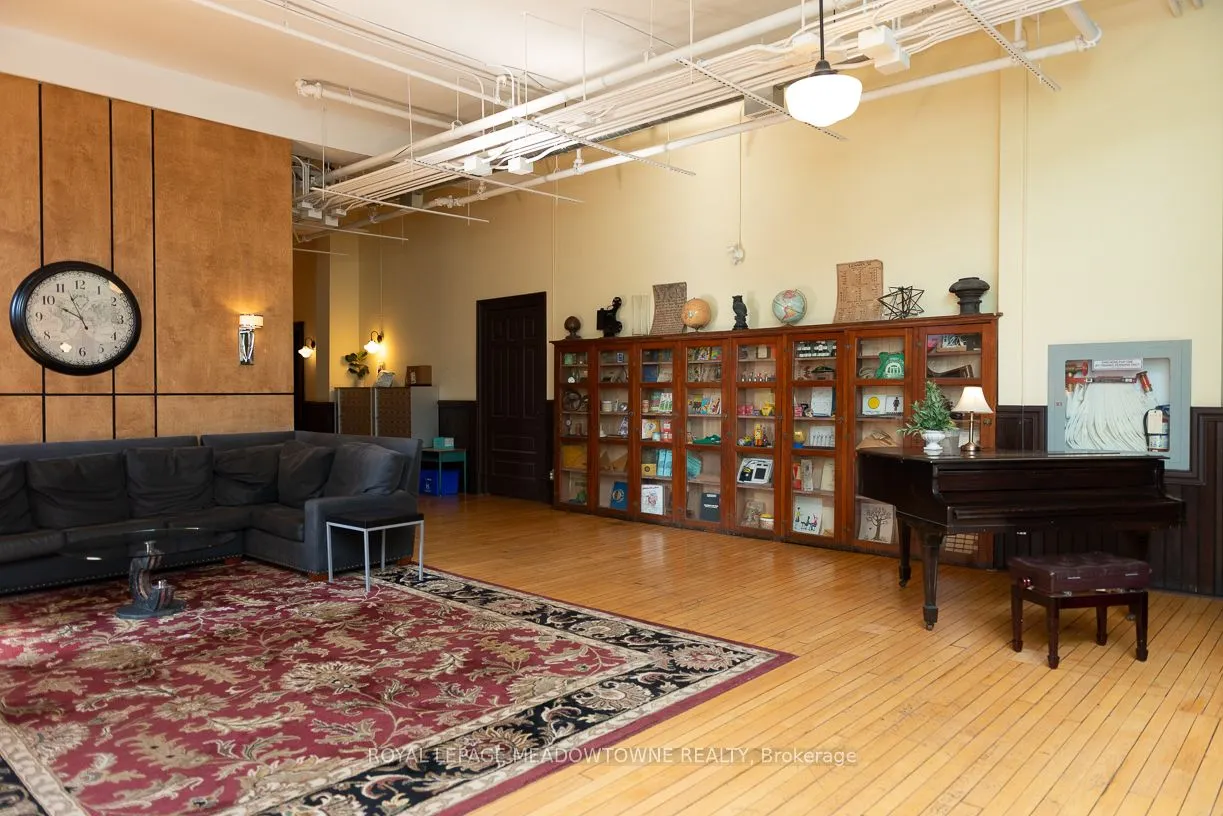 200 Stinson Street, #213