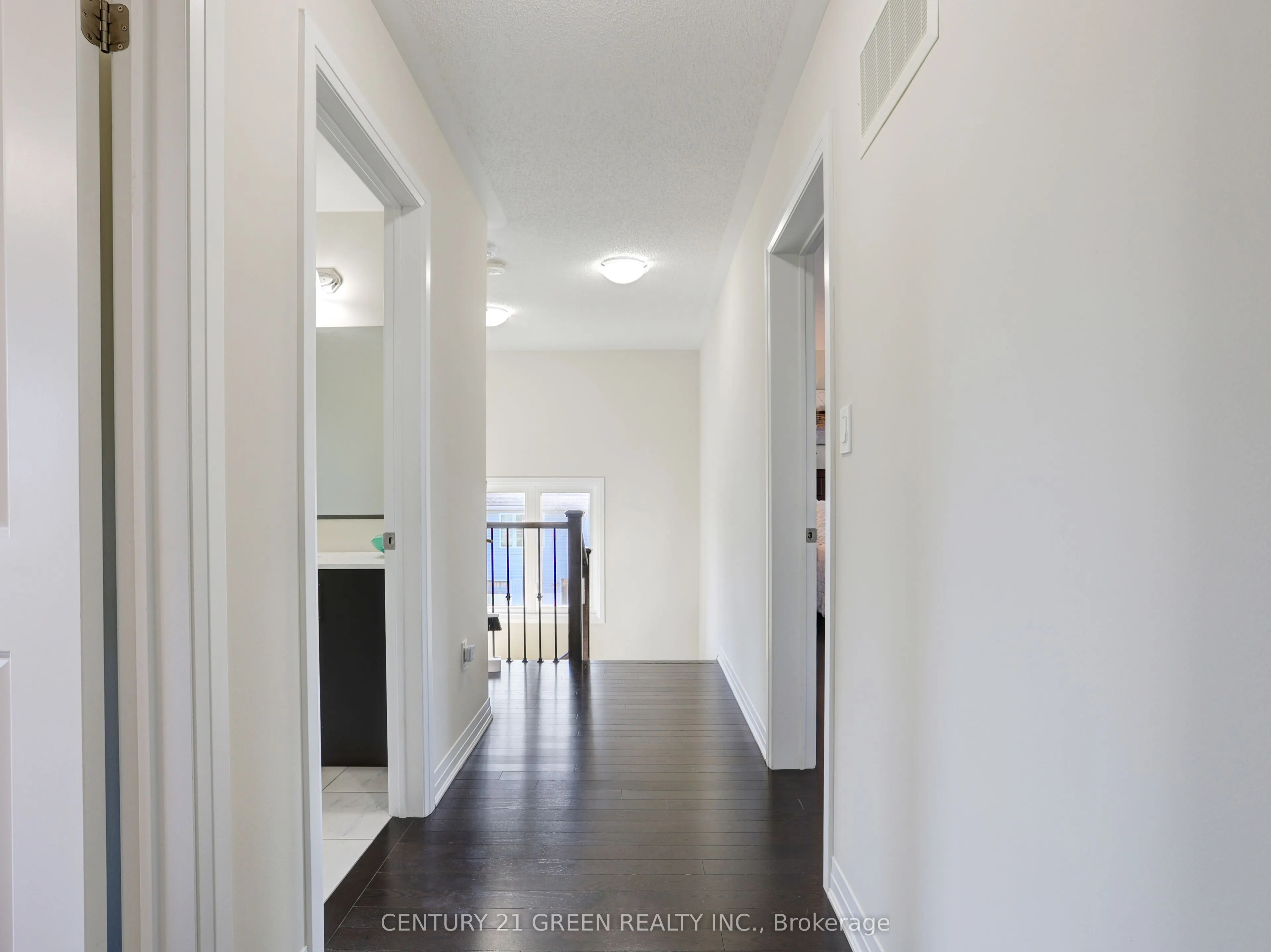 4 Slater Street