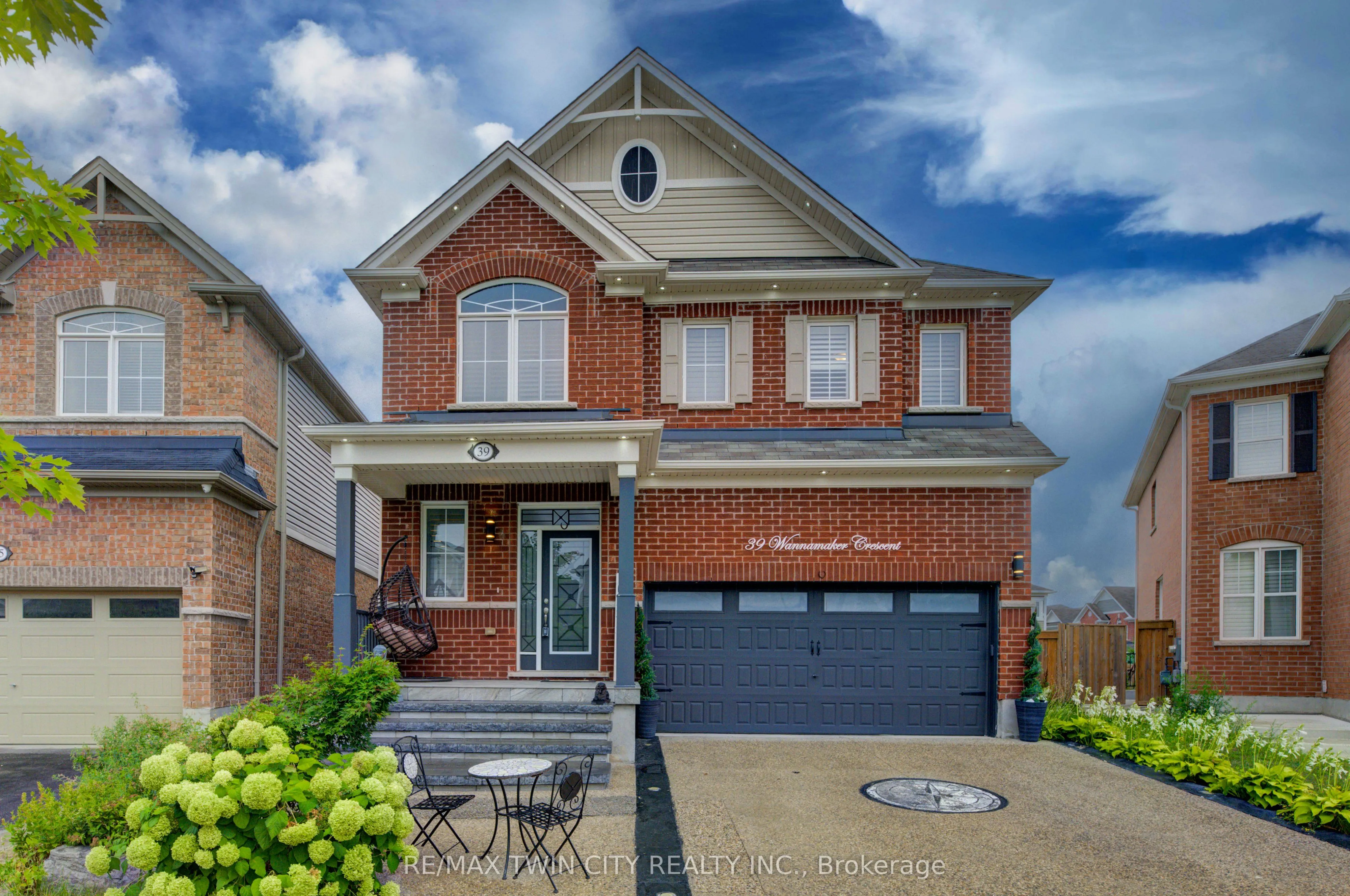 39 Wannamaker Crescent