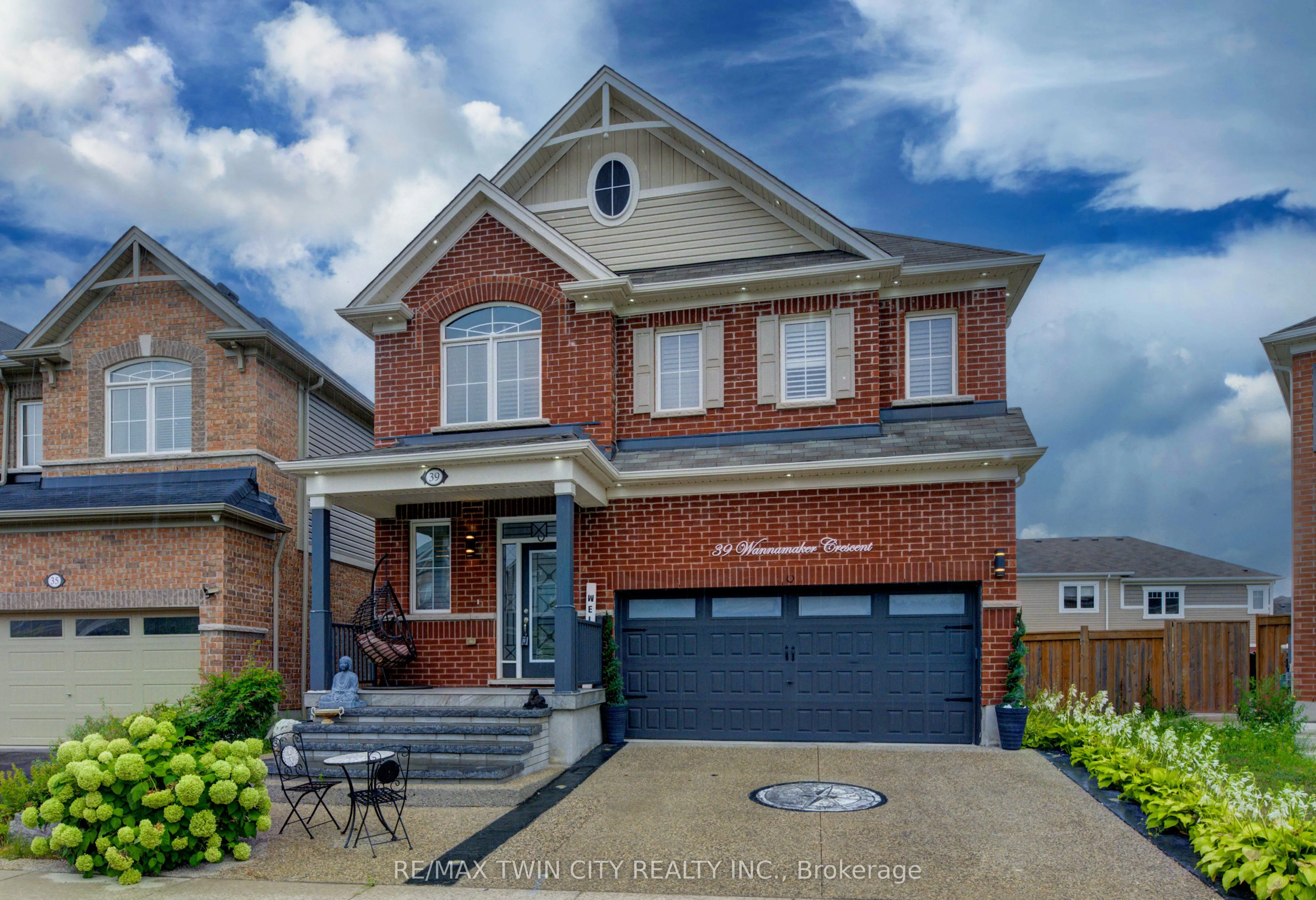 39 Wannamaker Crescent