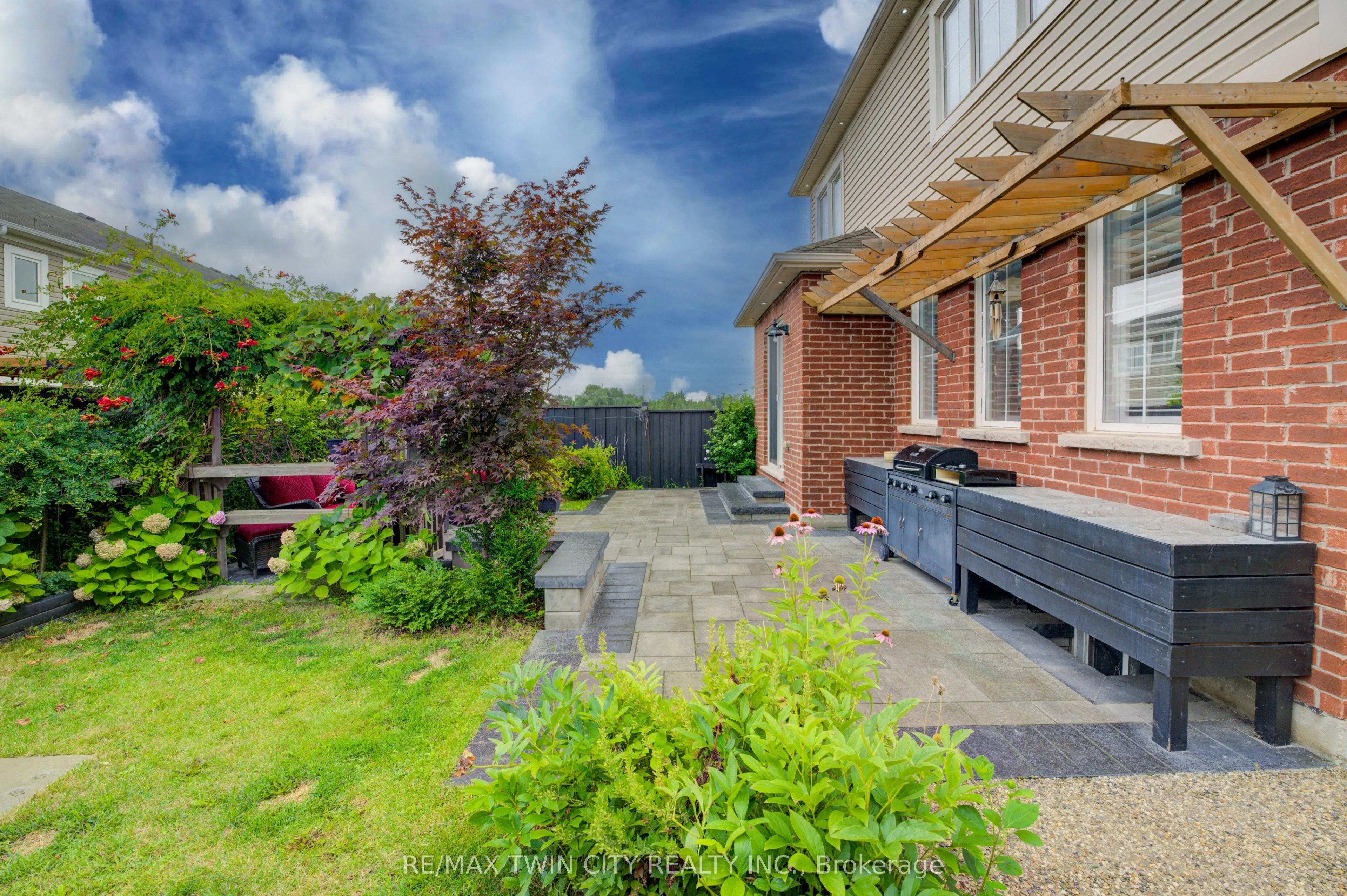 39 Wannamaker Crescent