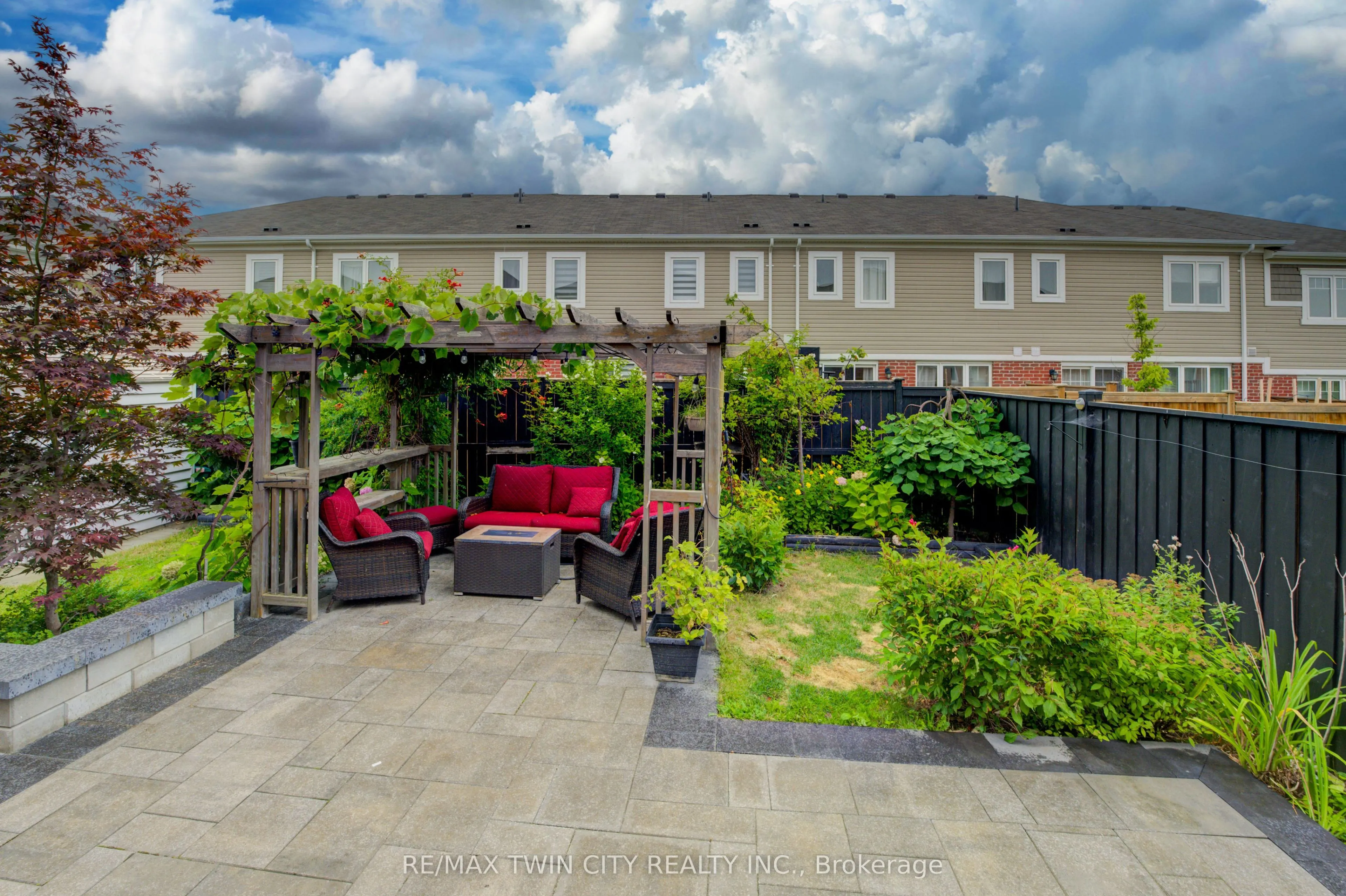 39 Wannamaker Crescent
