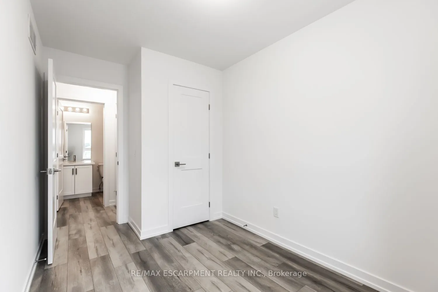 267 Burke Street, #0