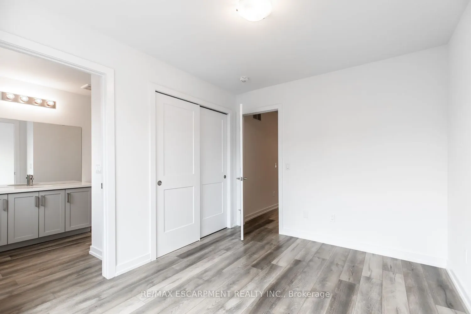 267 Burke Street, #0