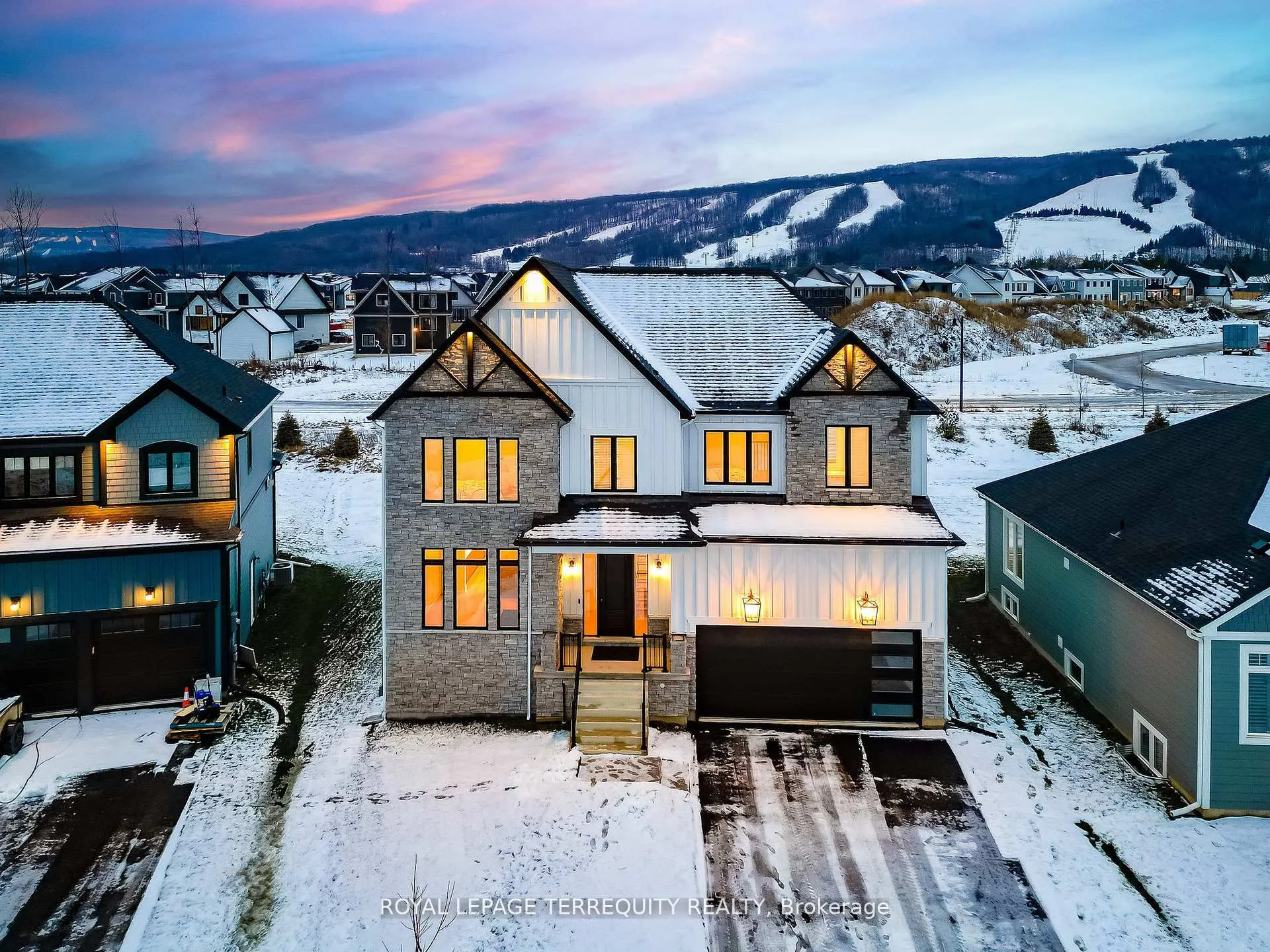 109 Stillwater Crescent, #L/T