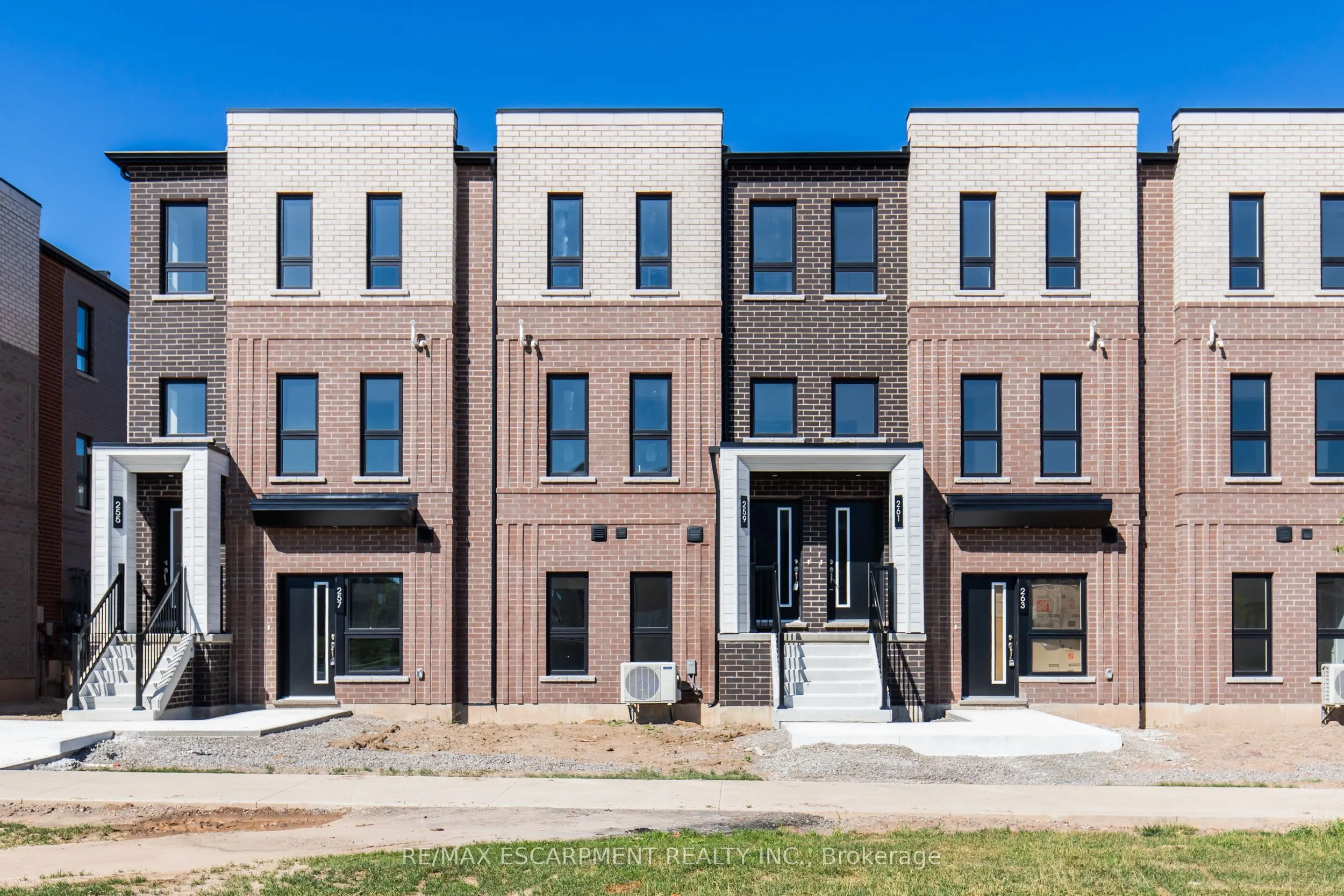 259 Burke Street, #0