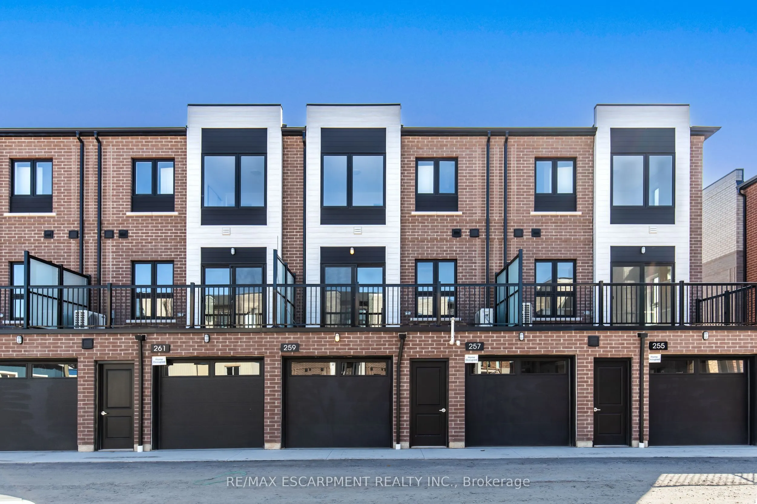 259 Burke Street, #0