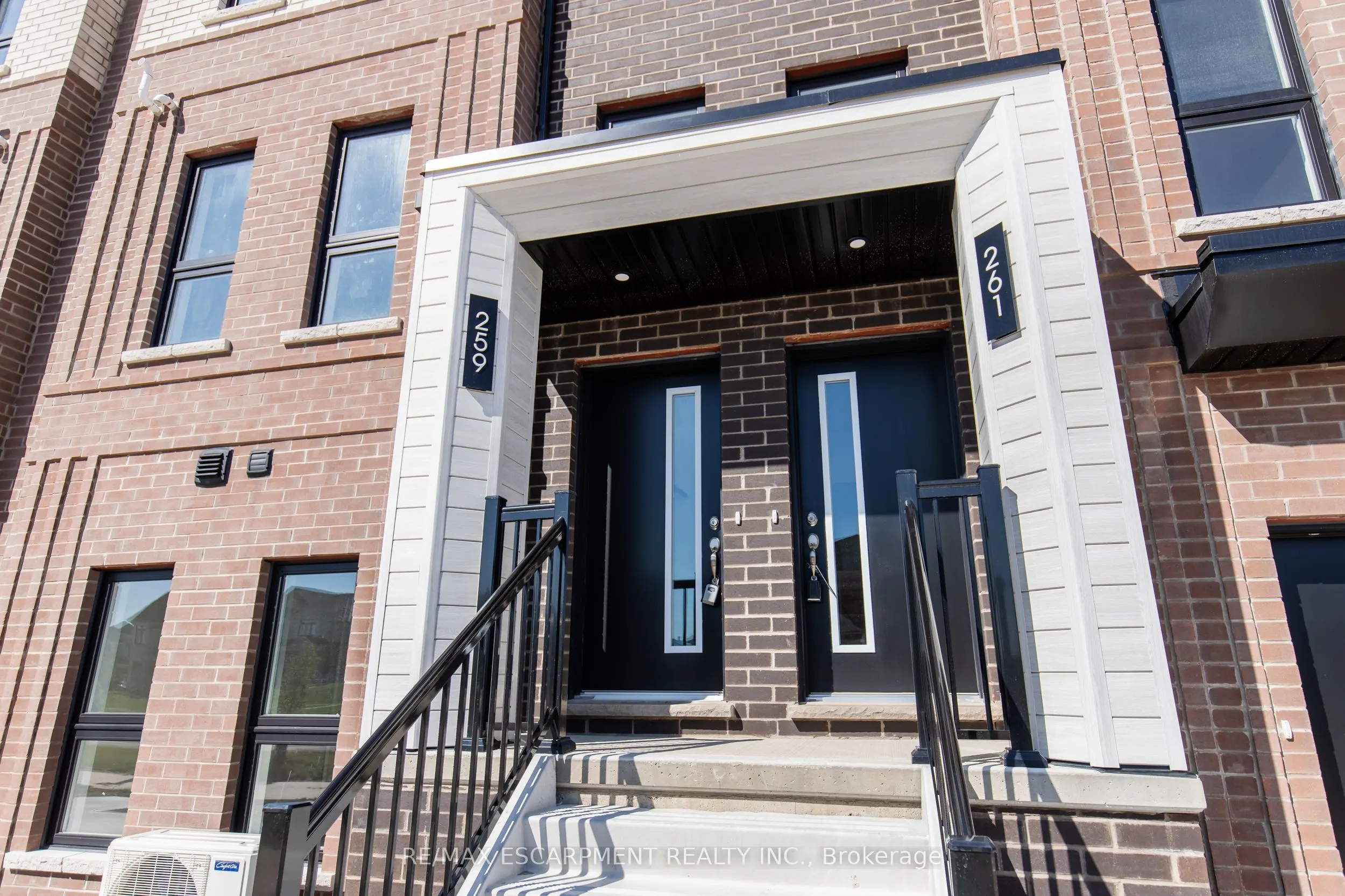 259 Burke Street, #0