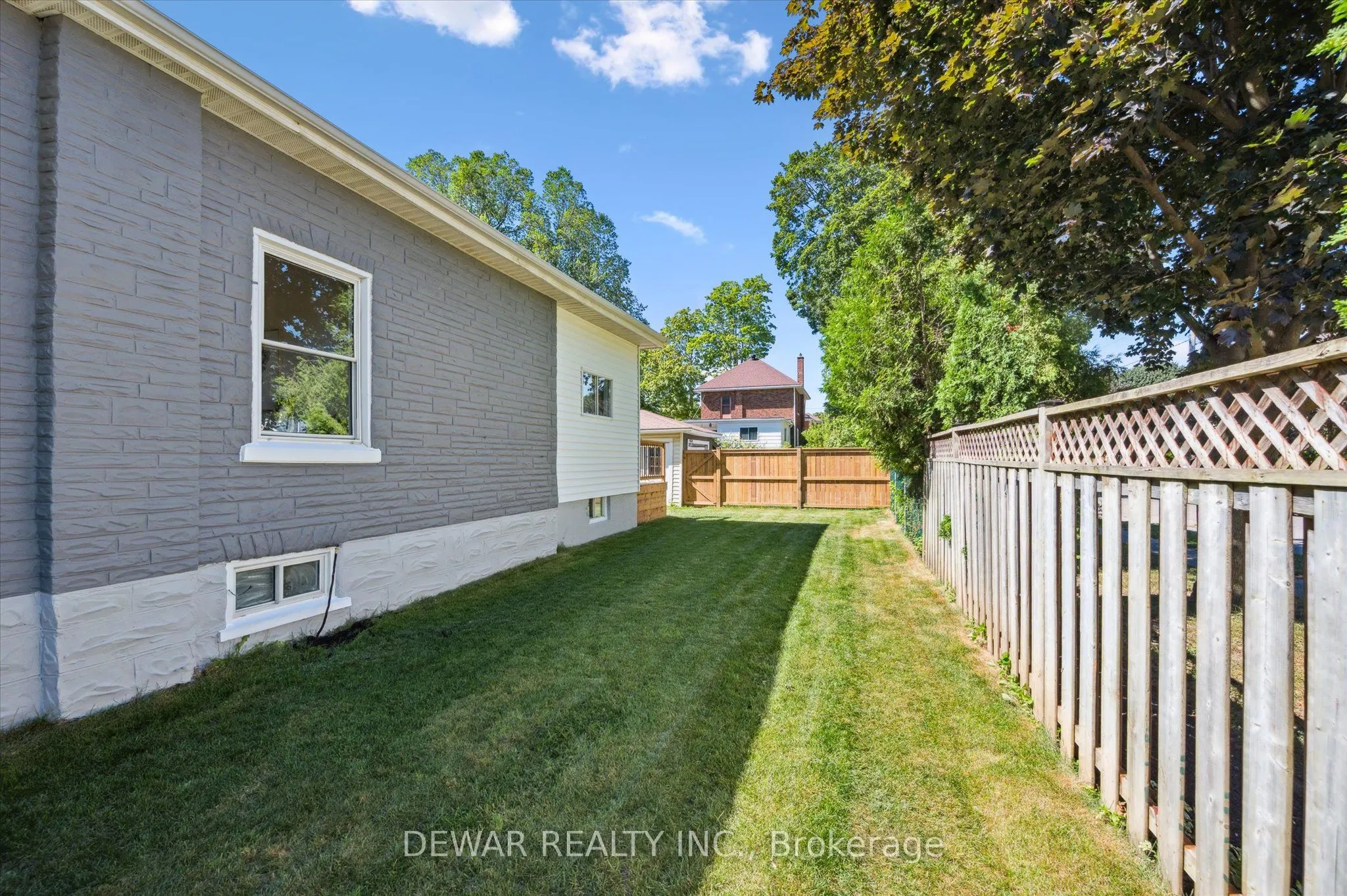 64 Pollock Avenue