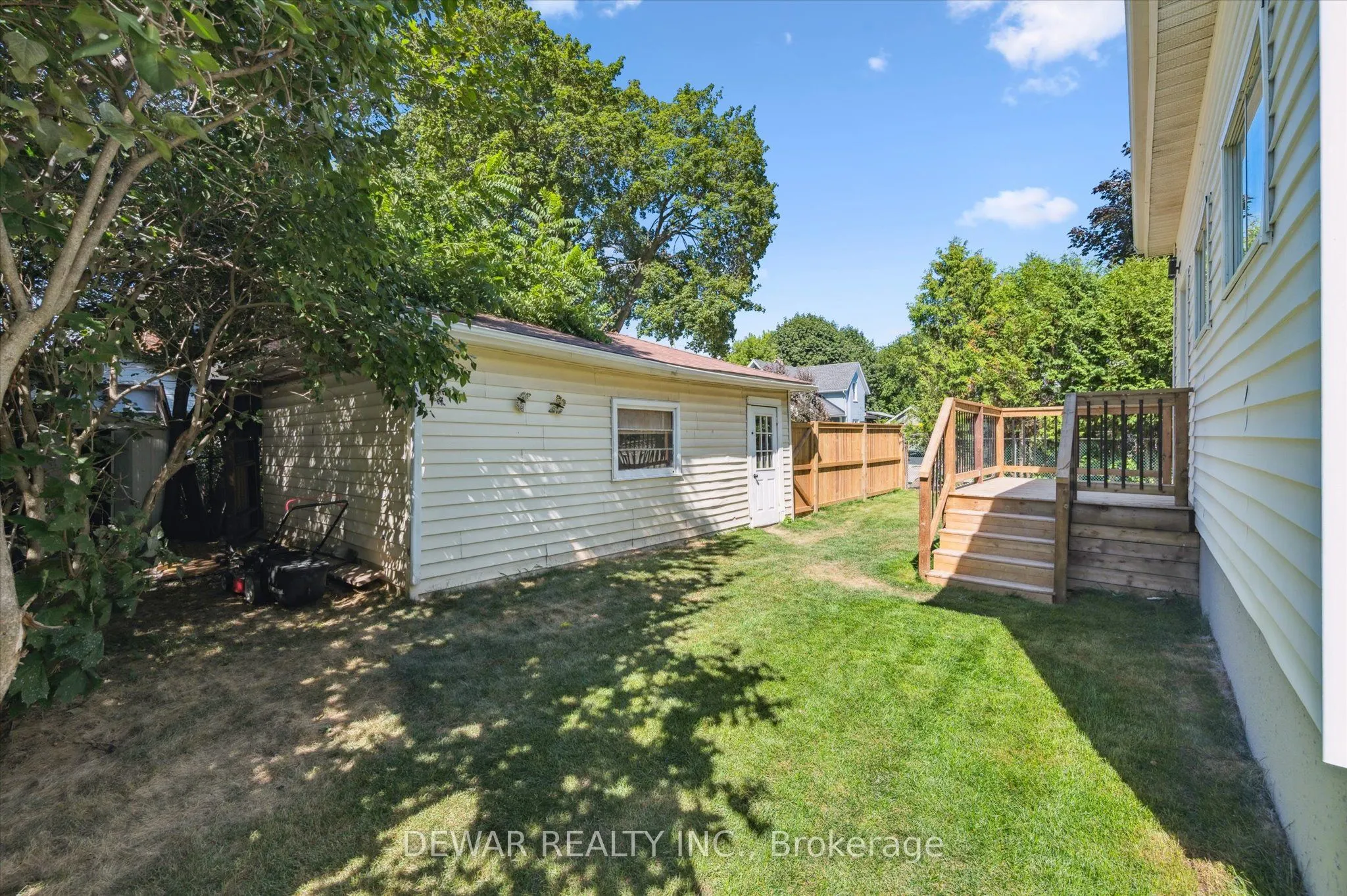 64 Pollock Avenue