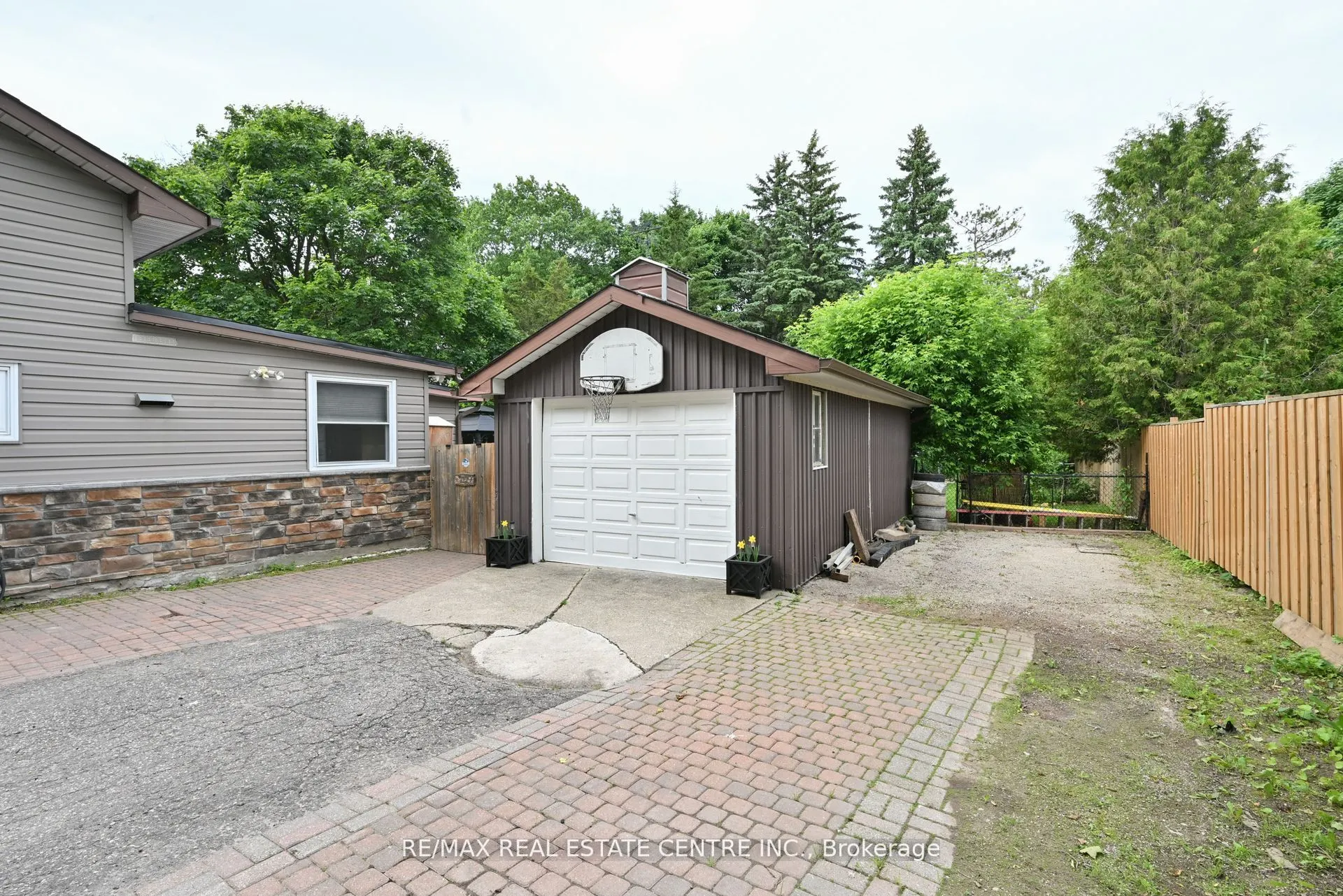 163 Daniel Street
