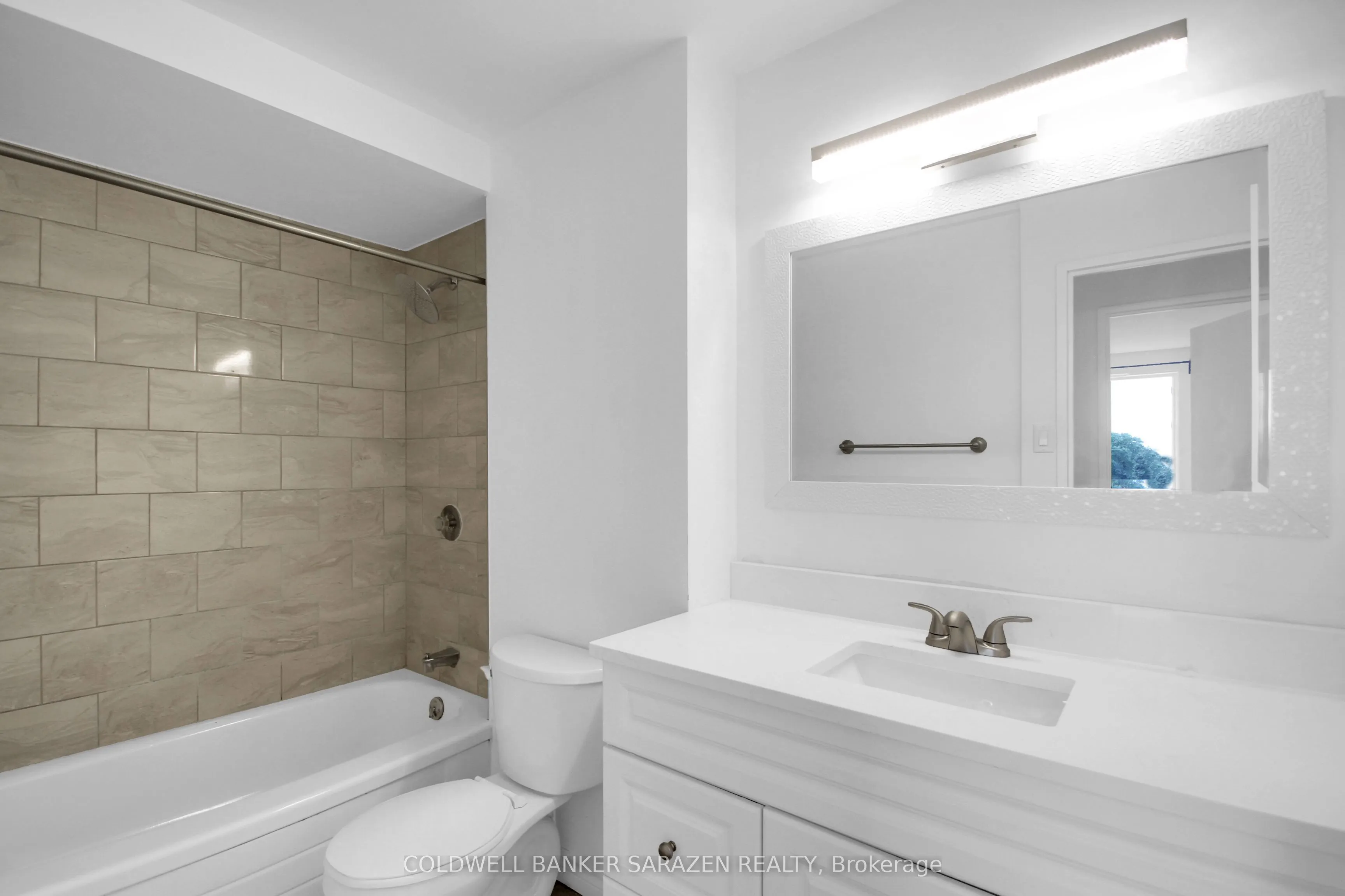 1100 Ambleside Drive, #612
