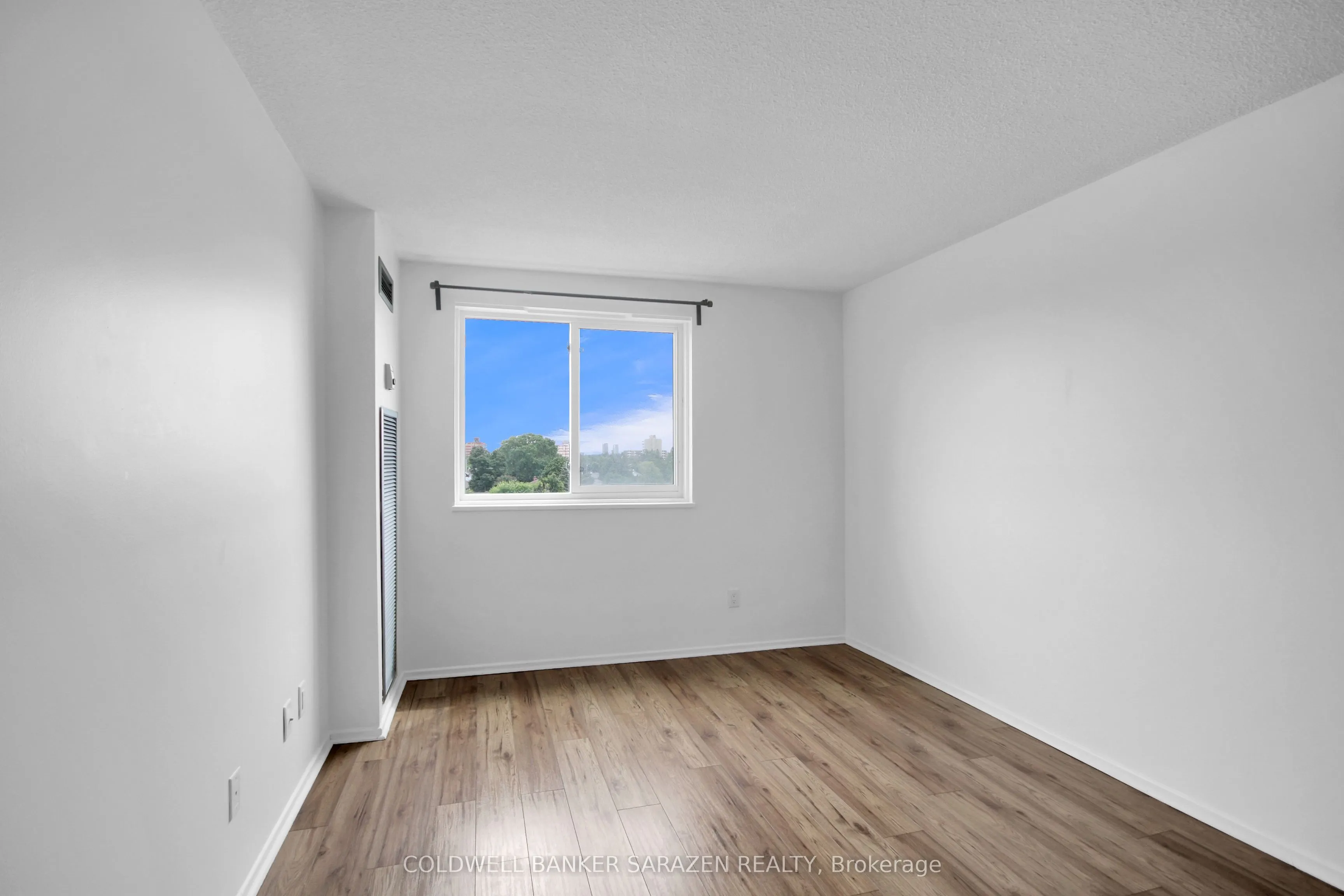 1100 Ambleside Drive, #612