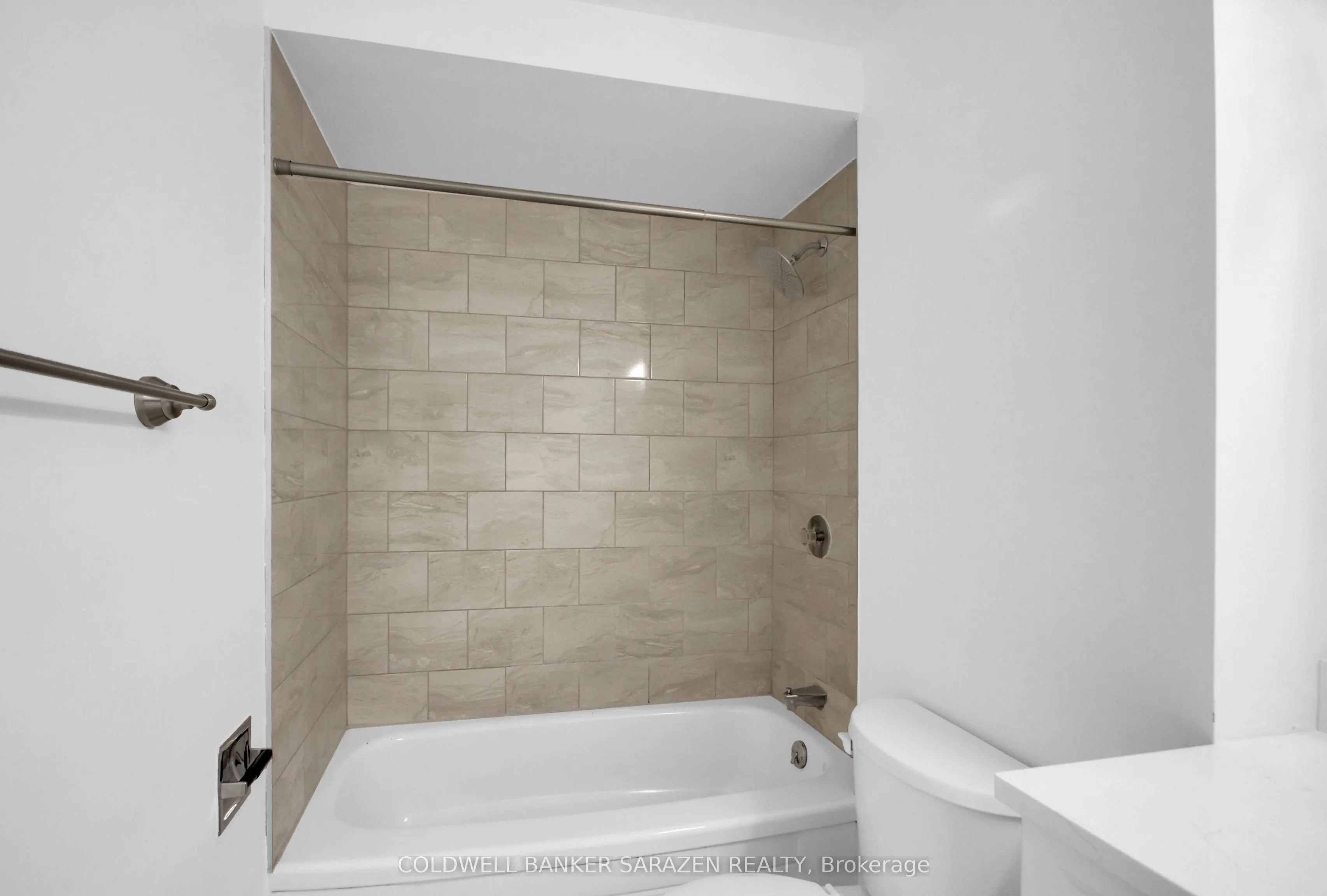 1100 Ambleside Drive, #612