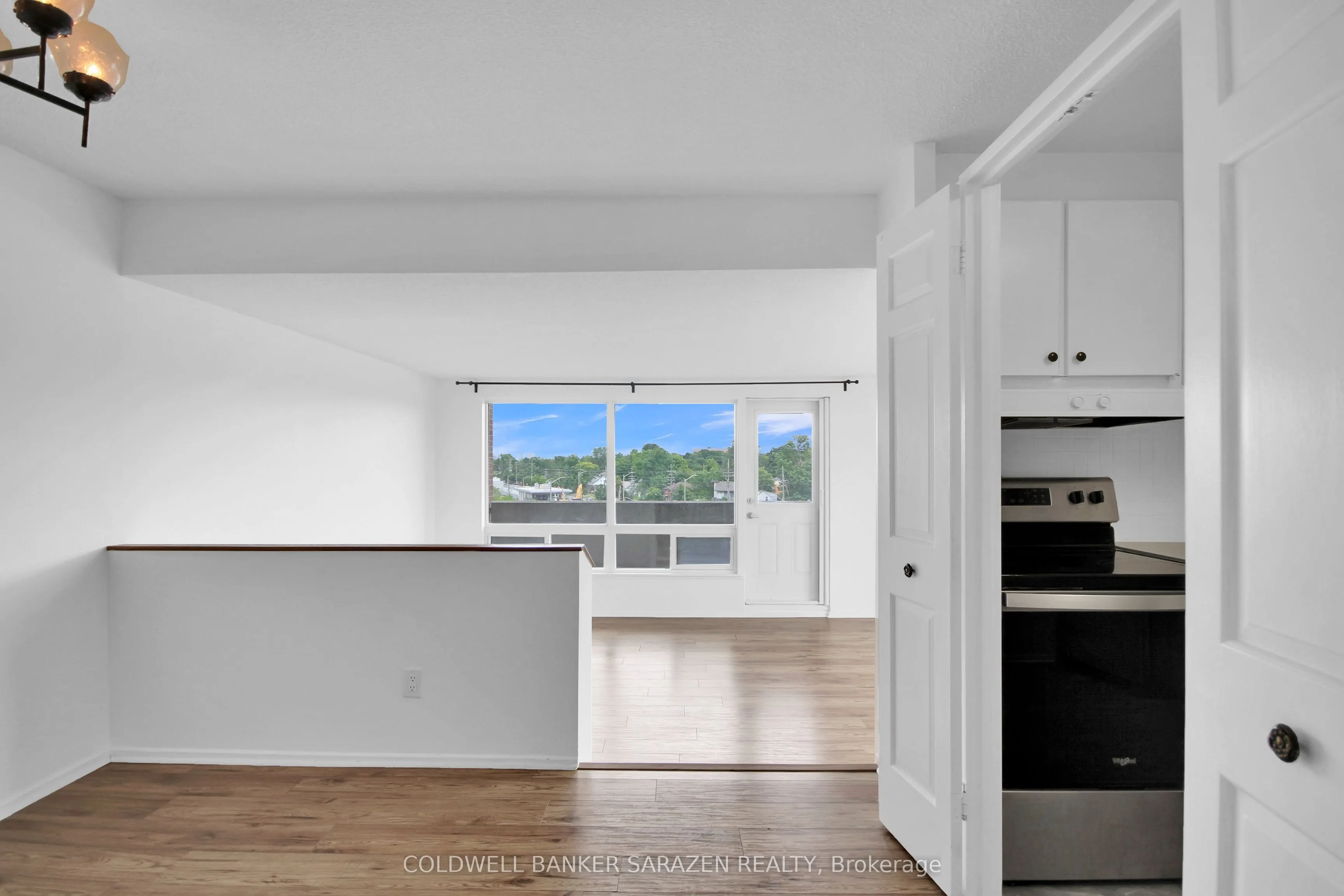 1100 Ambleside Drive, #612