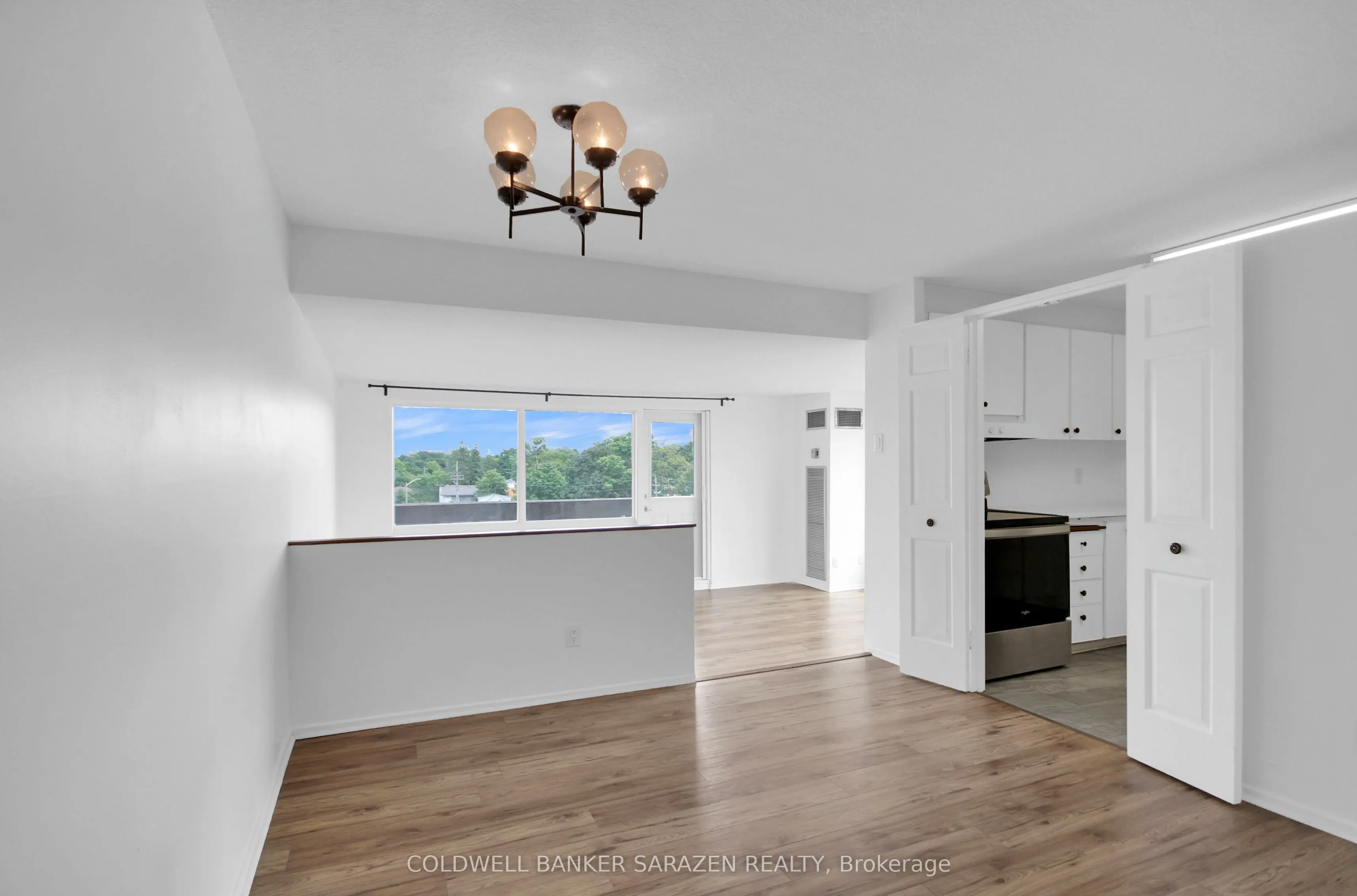 1100 Ambleside Drive, #612
