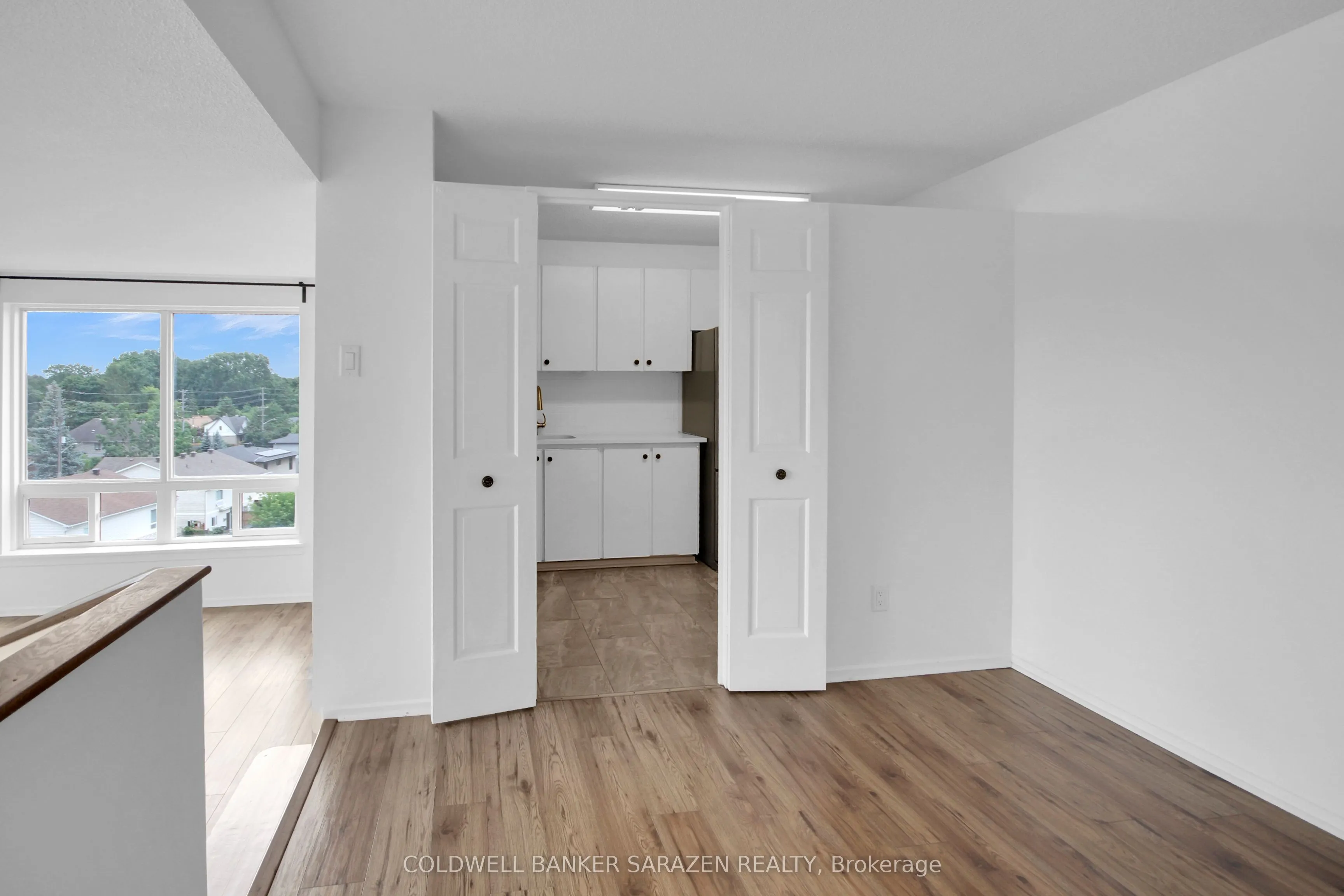 1100 Ambleside Drive, #612