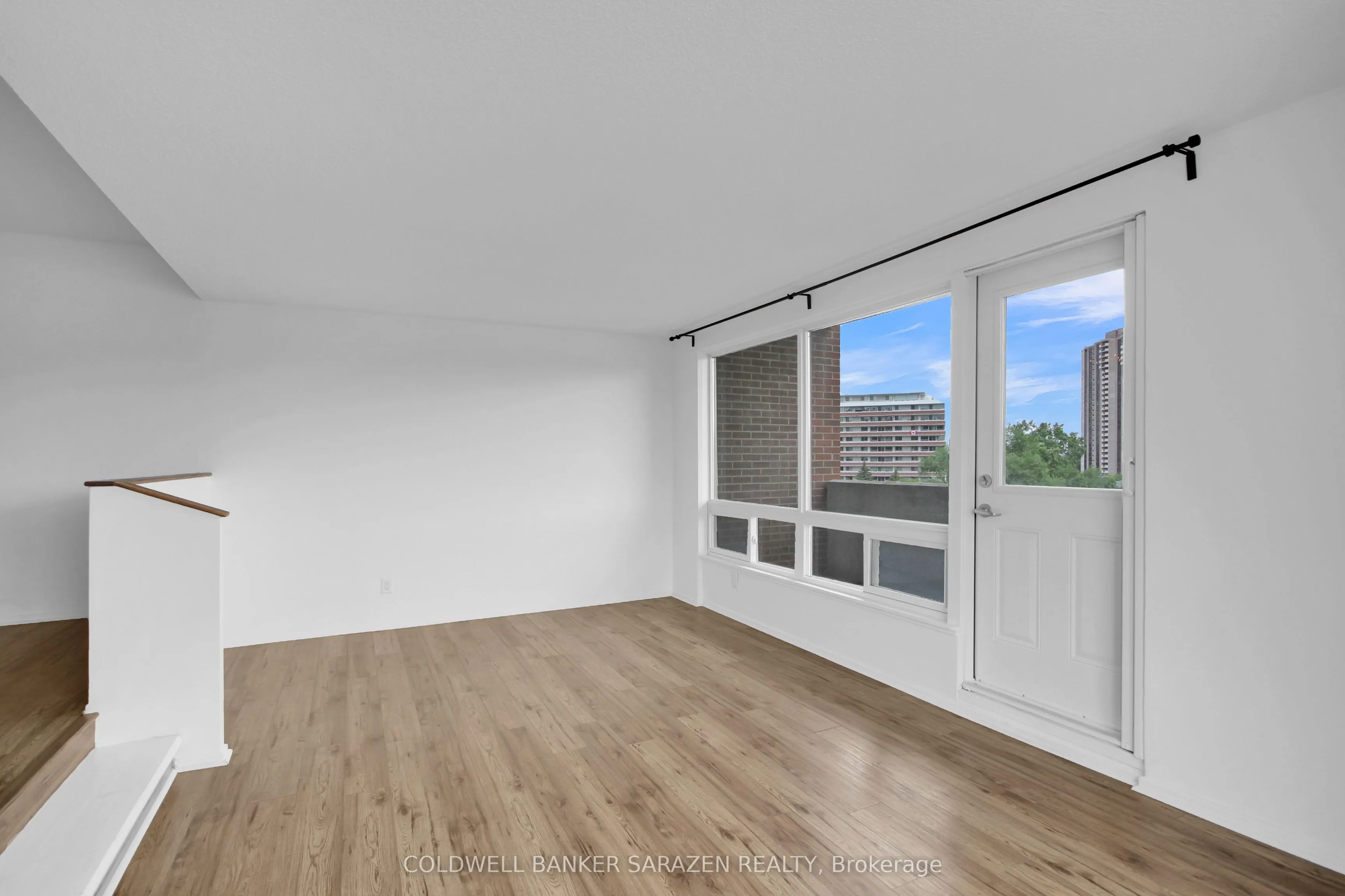 1100 Ambleside Drive, #612
