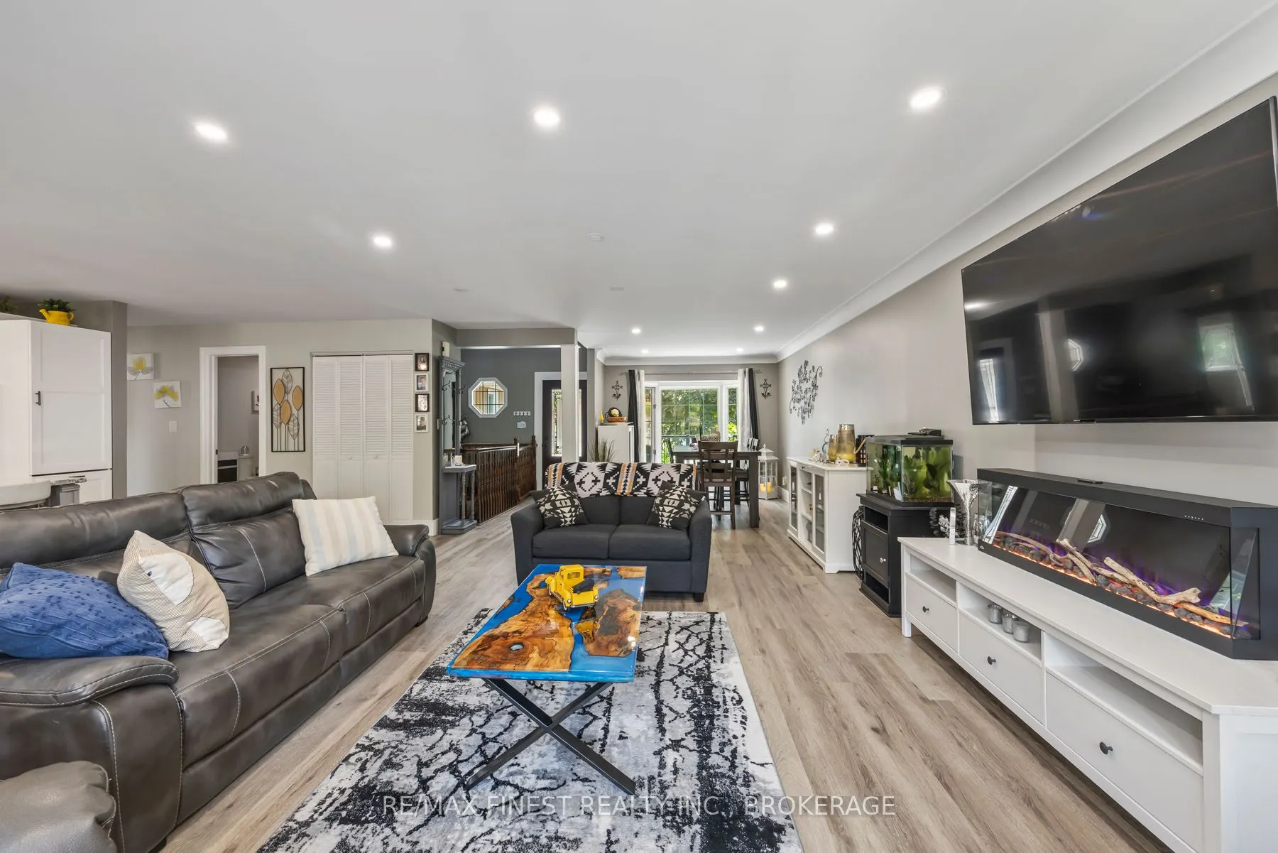 1303 Rockwood Drive
