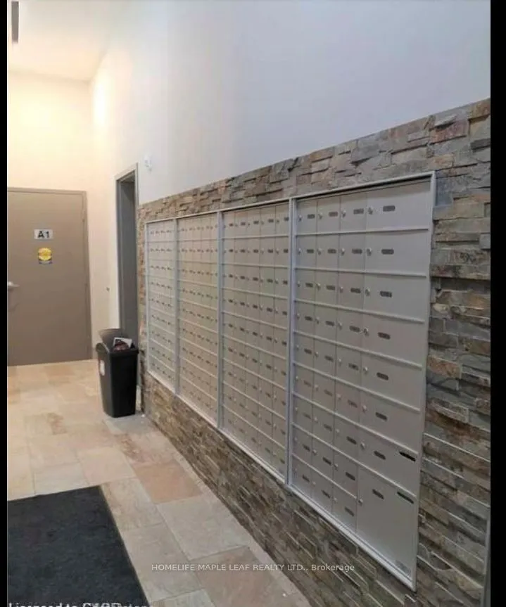 308 Lester Street, #12