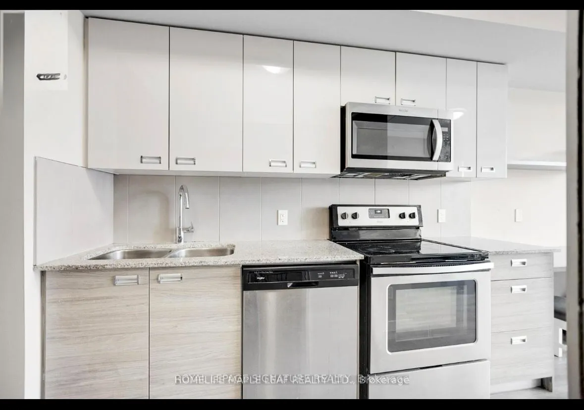 308 Lester Street, #12