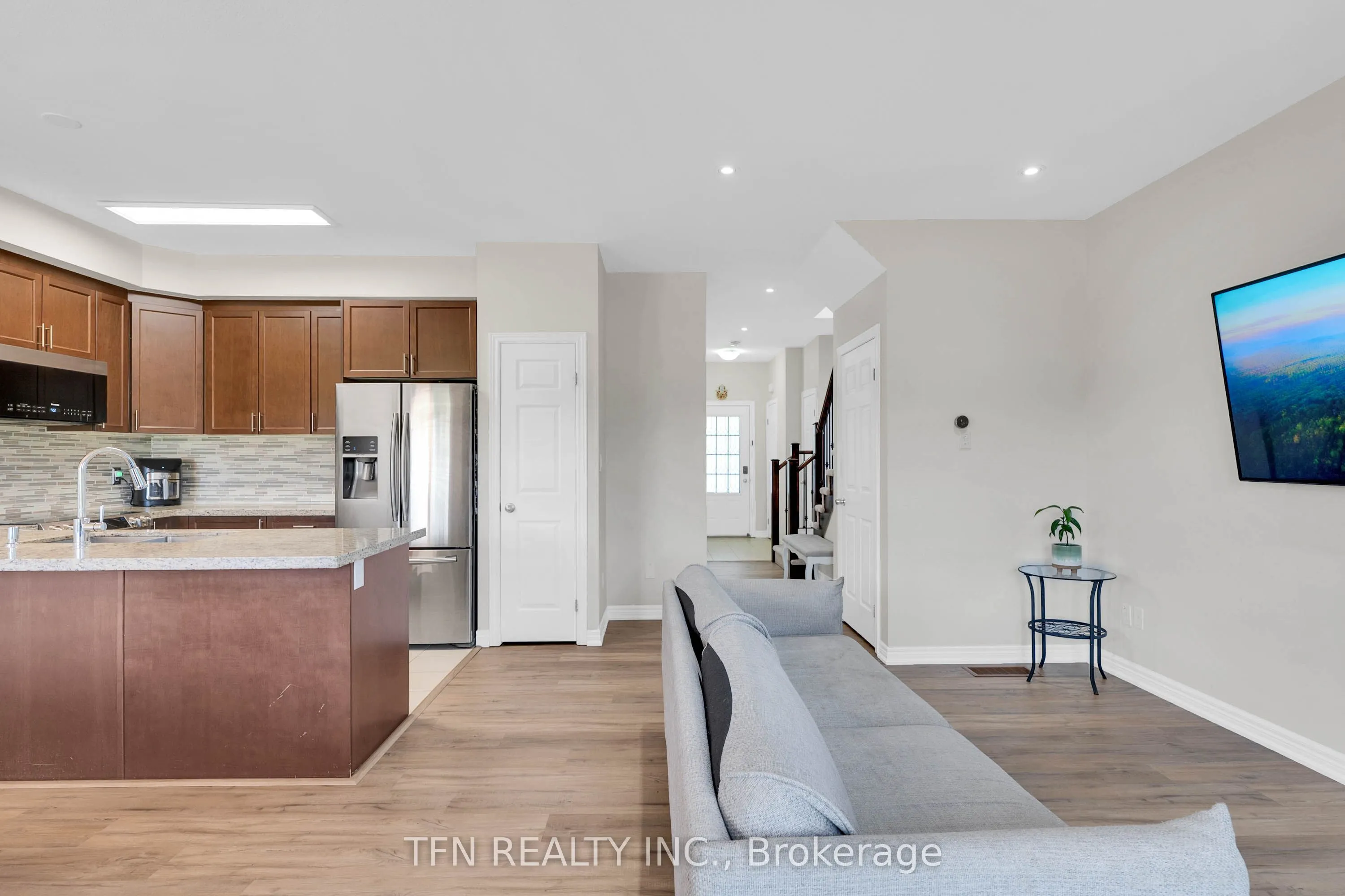 73 Medici Lane, #5