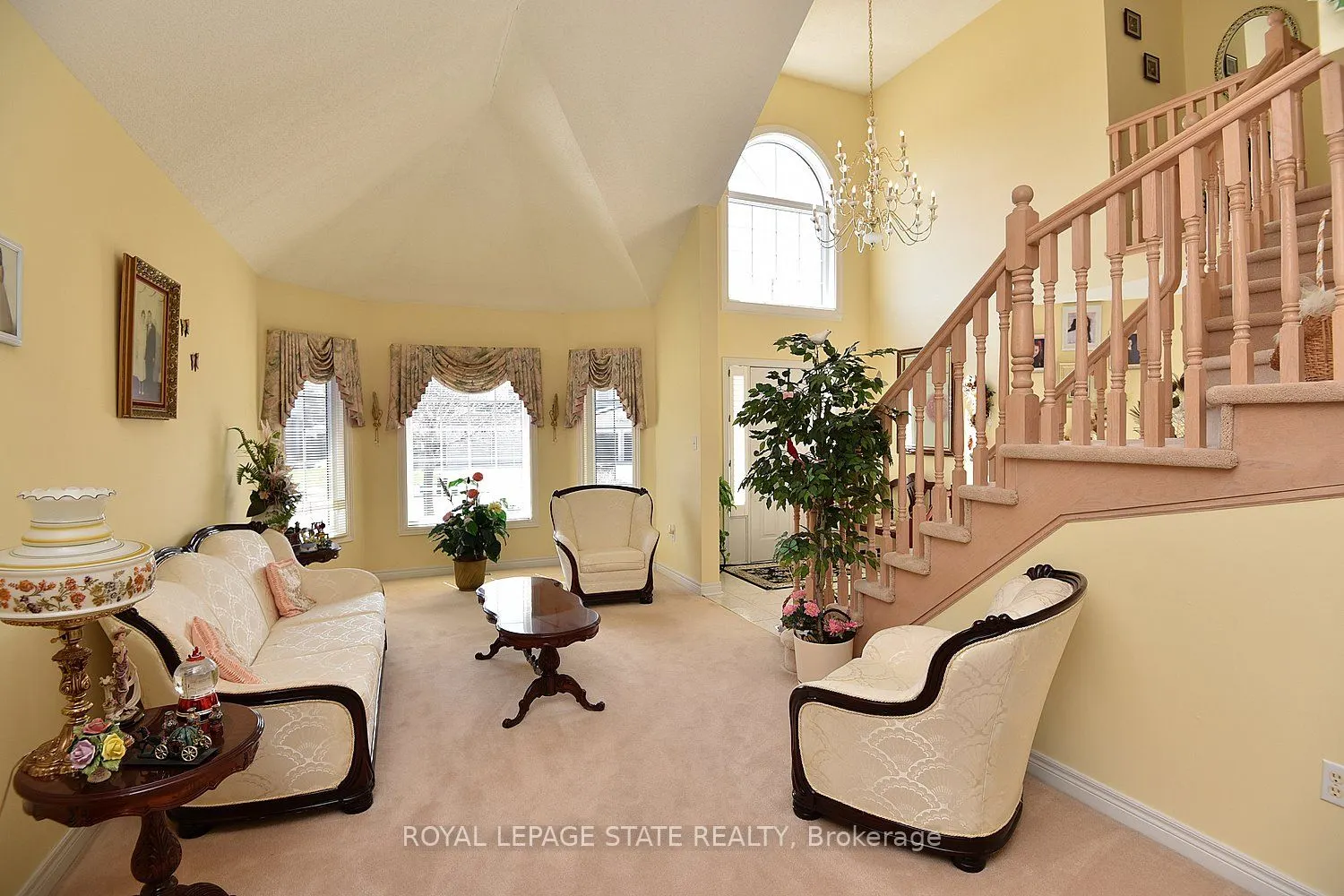 13 Chianti Crescent