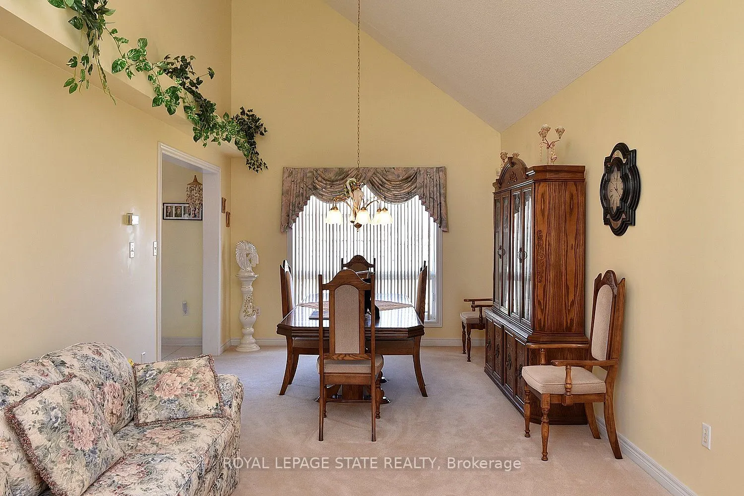 13 Chianti Crescent