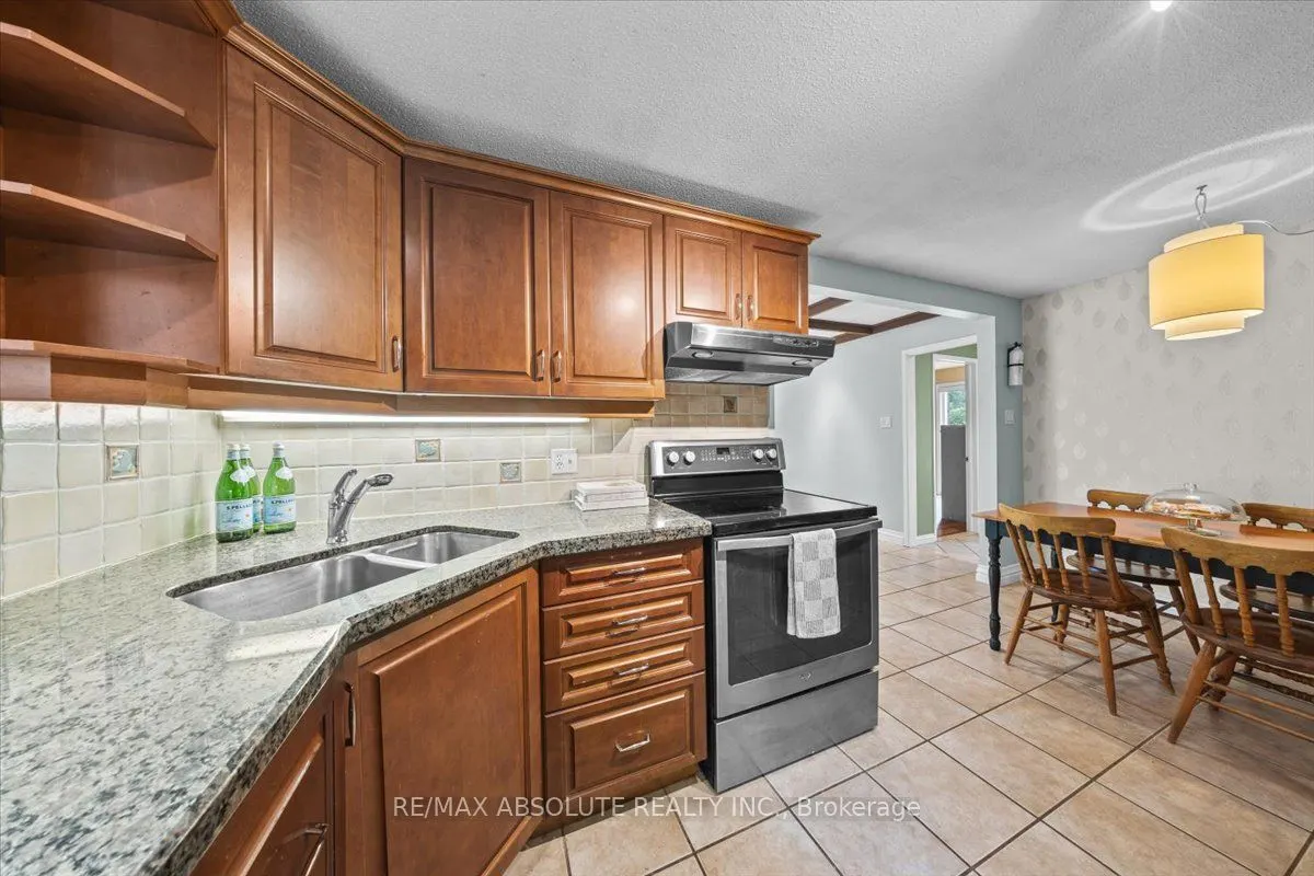 22 Banting Crescent