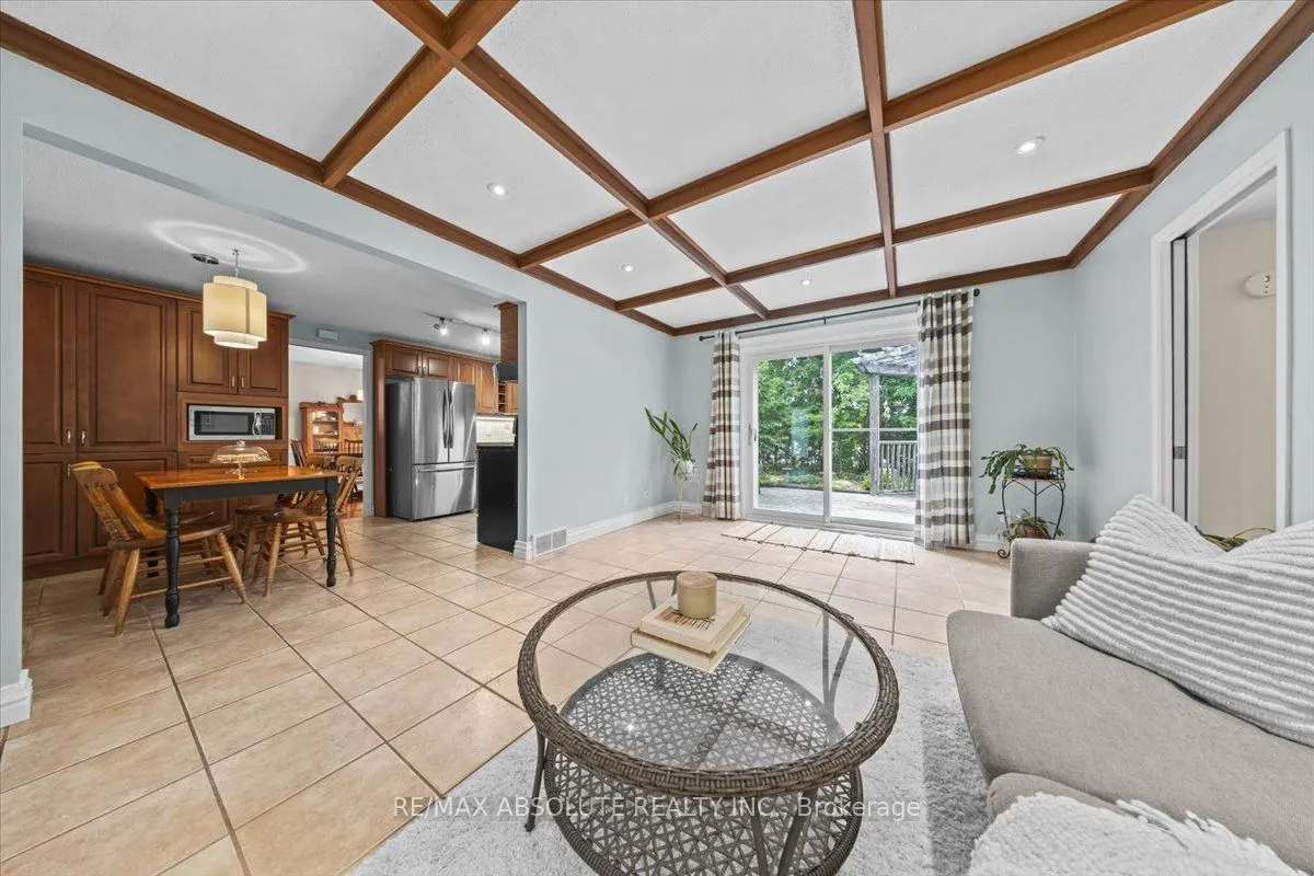 22 Banting Crescent