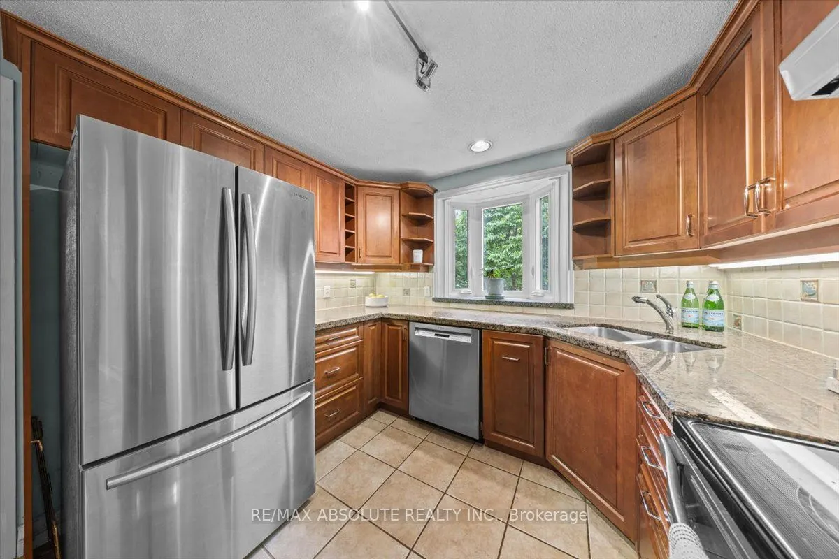22 Banting Crescent