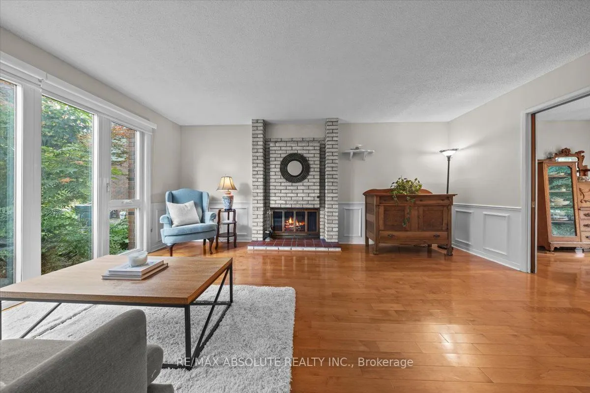 22 Banting Crescent