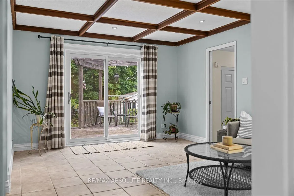 22 Banting Crescent