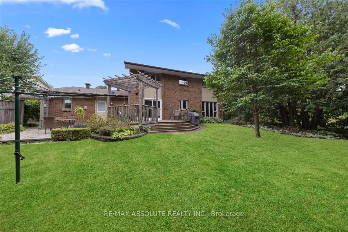 22 Banting Crescent
