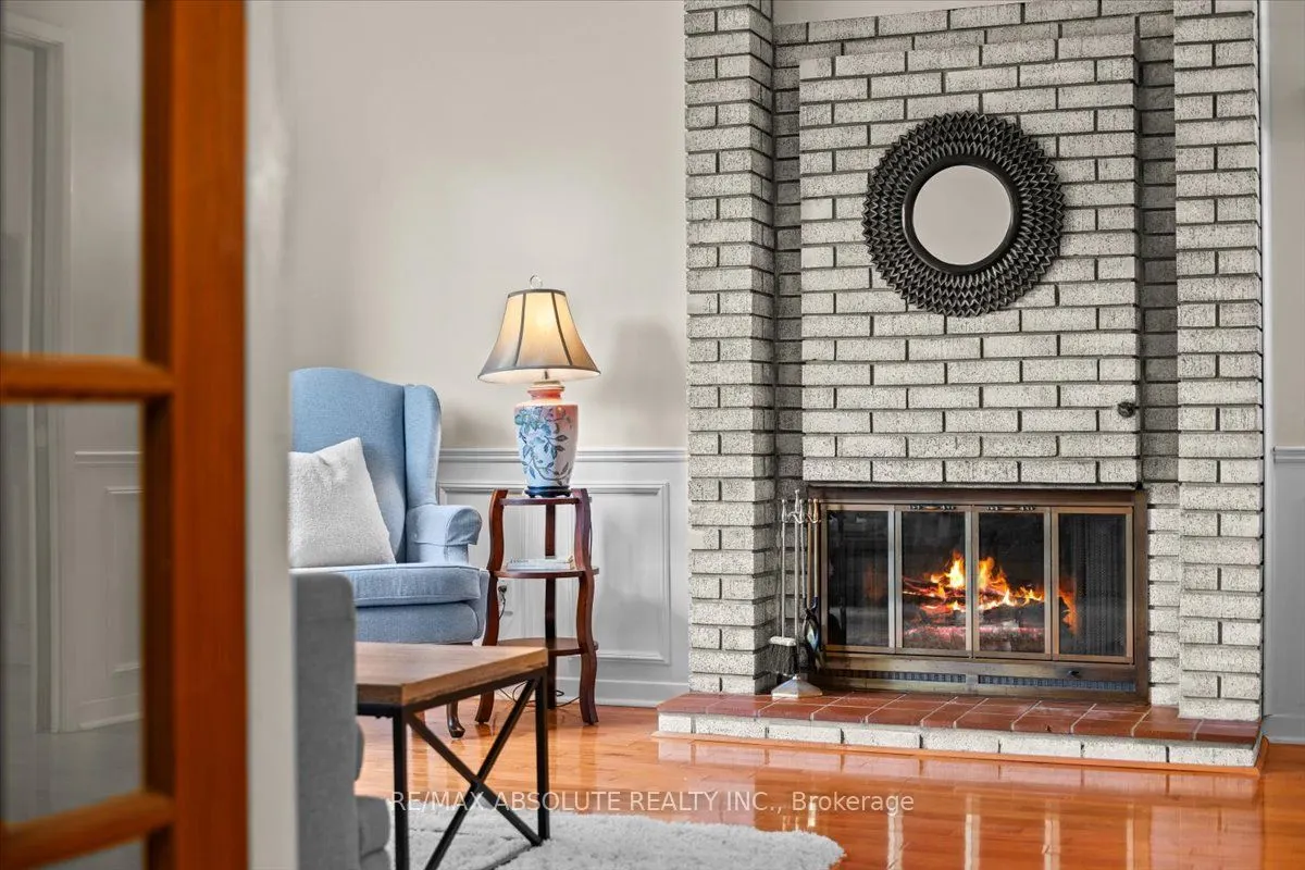 22 Banting Crescent
