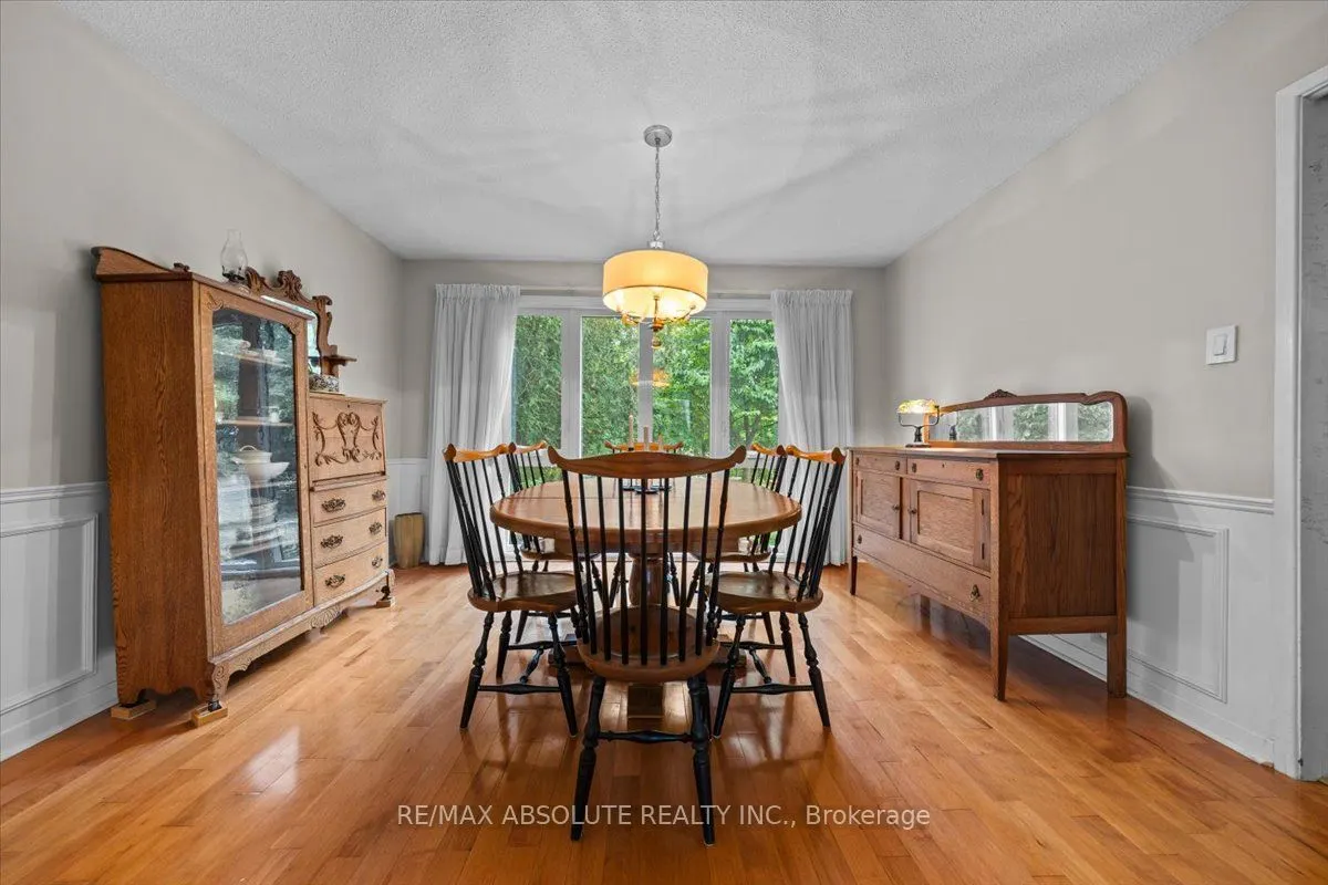 22 Banting Crescent