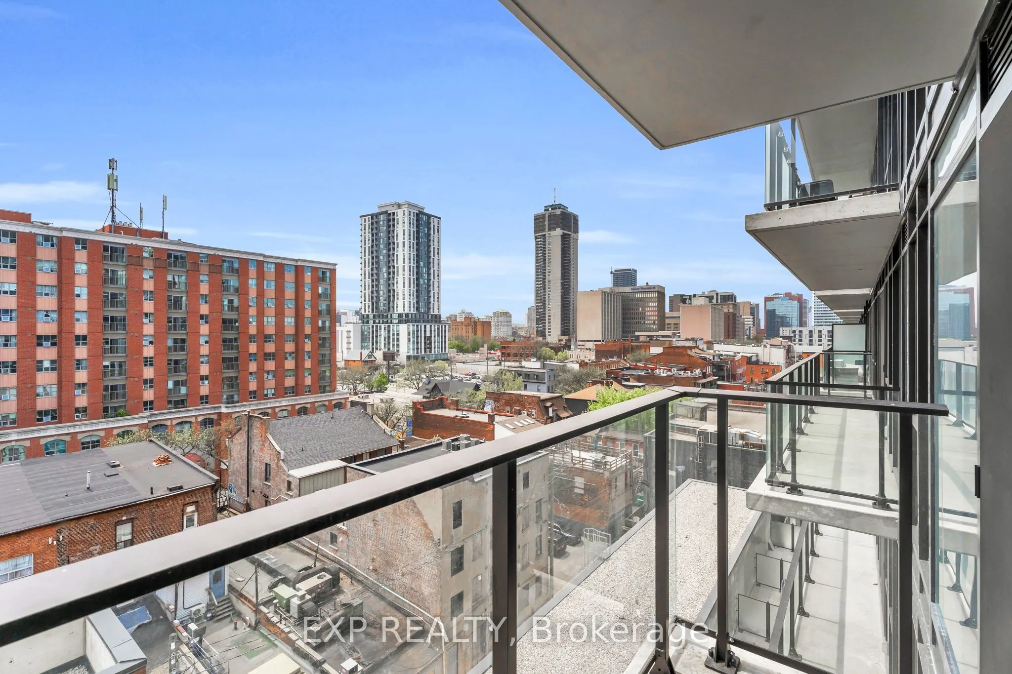 1 Jarvis Street, #828