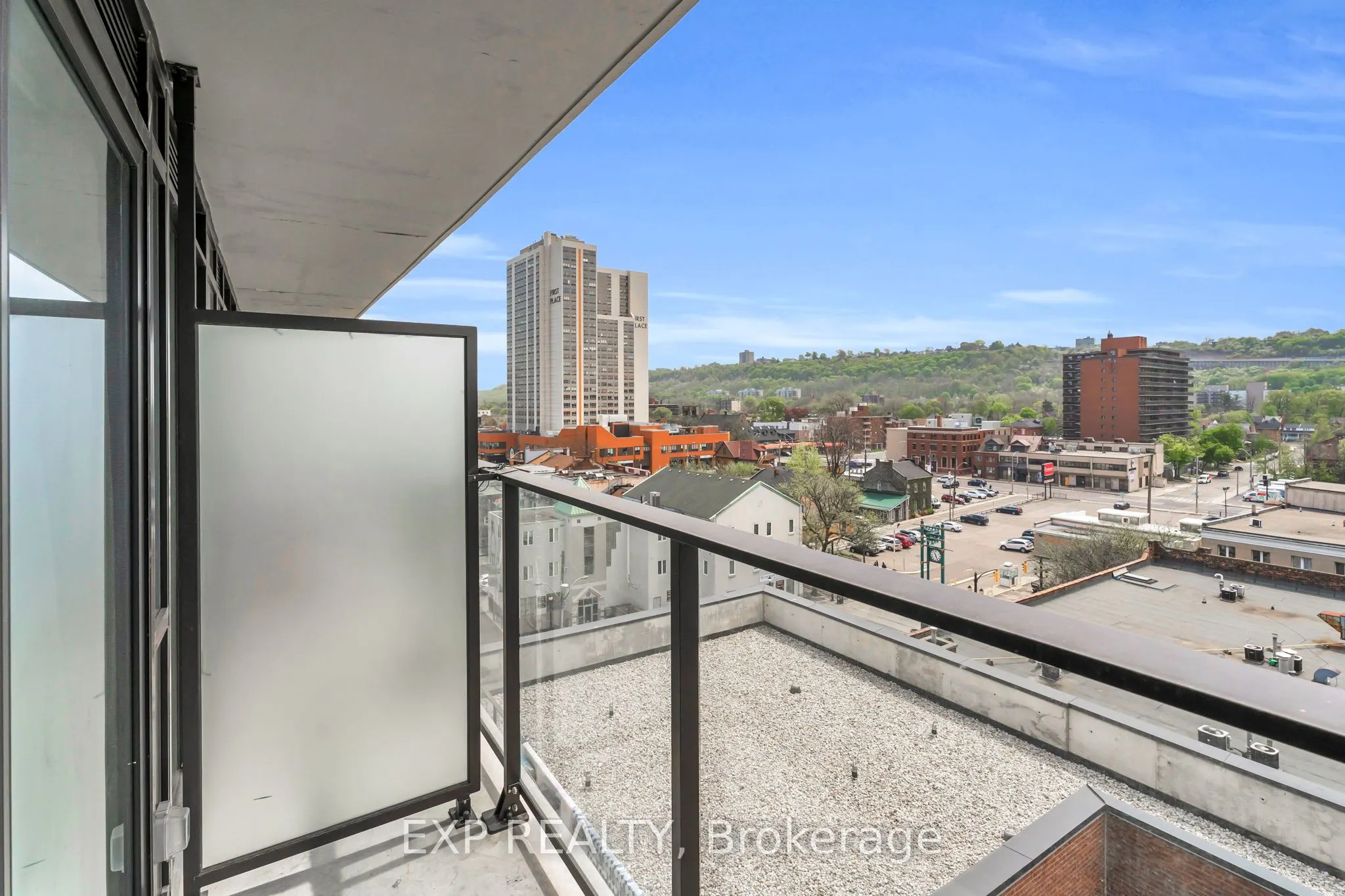 1 Jarvis Street, #828