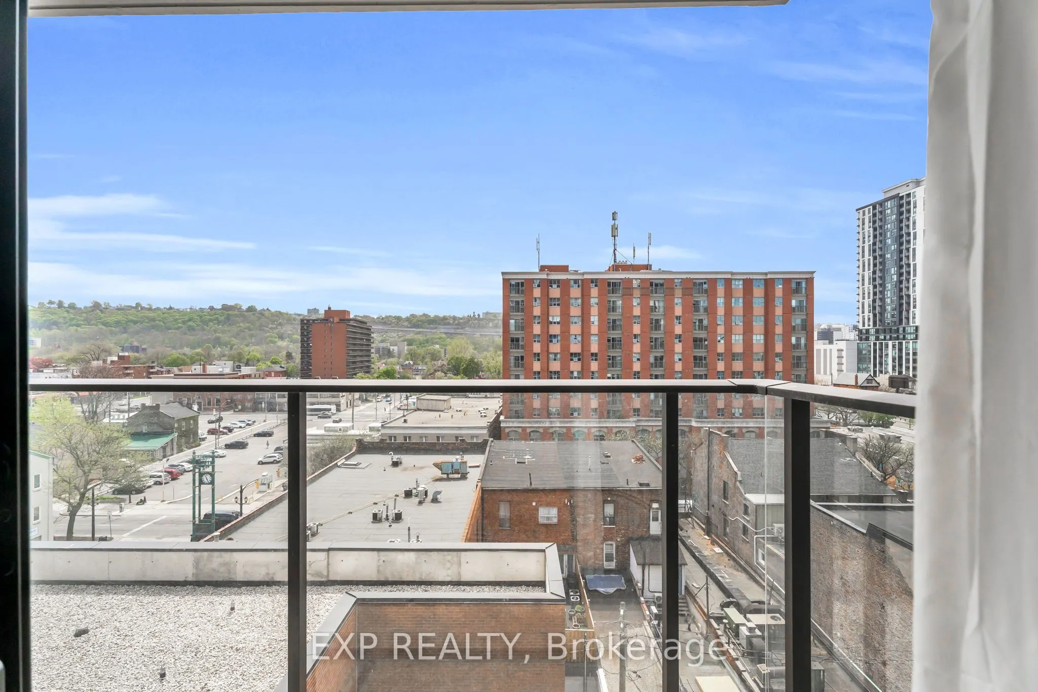 1 Jarvis Street, #828
