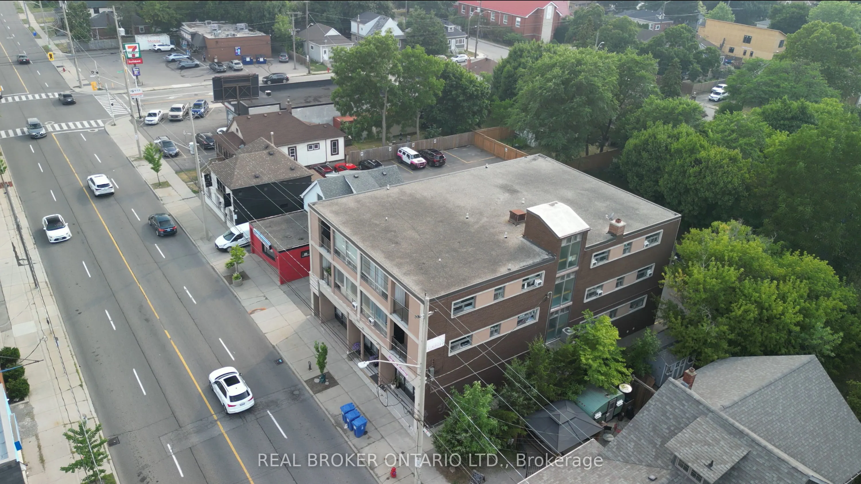 600 Upper Wellington Street
