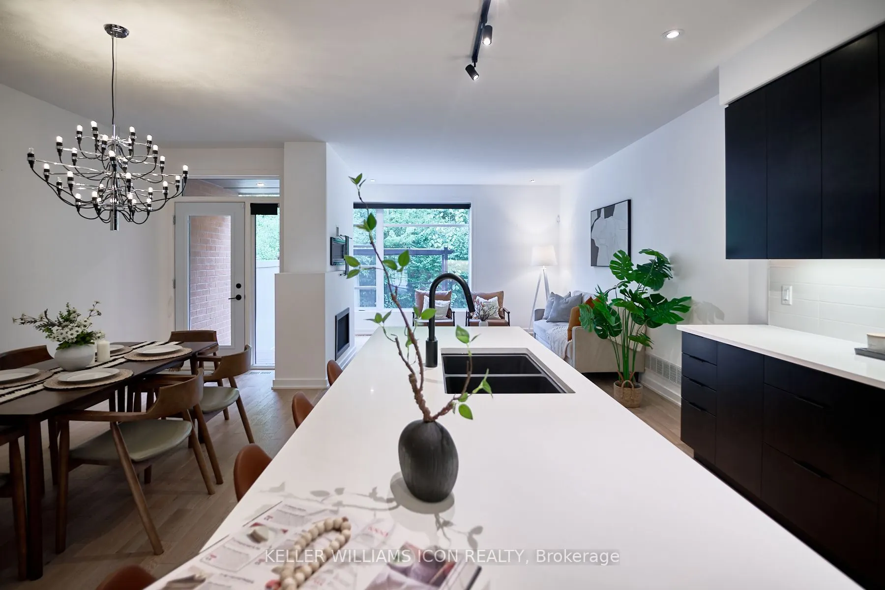 192 Larimar Circle