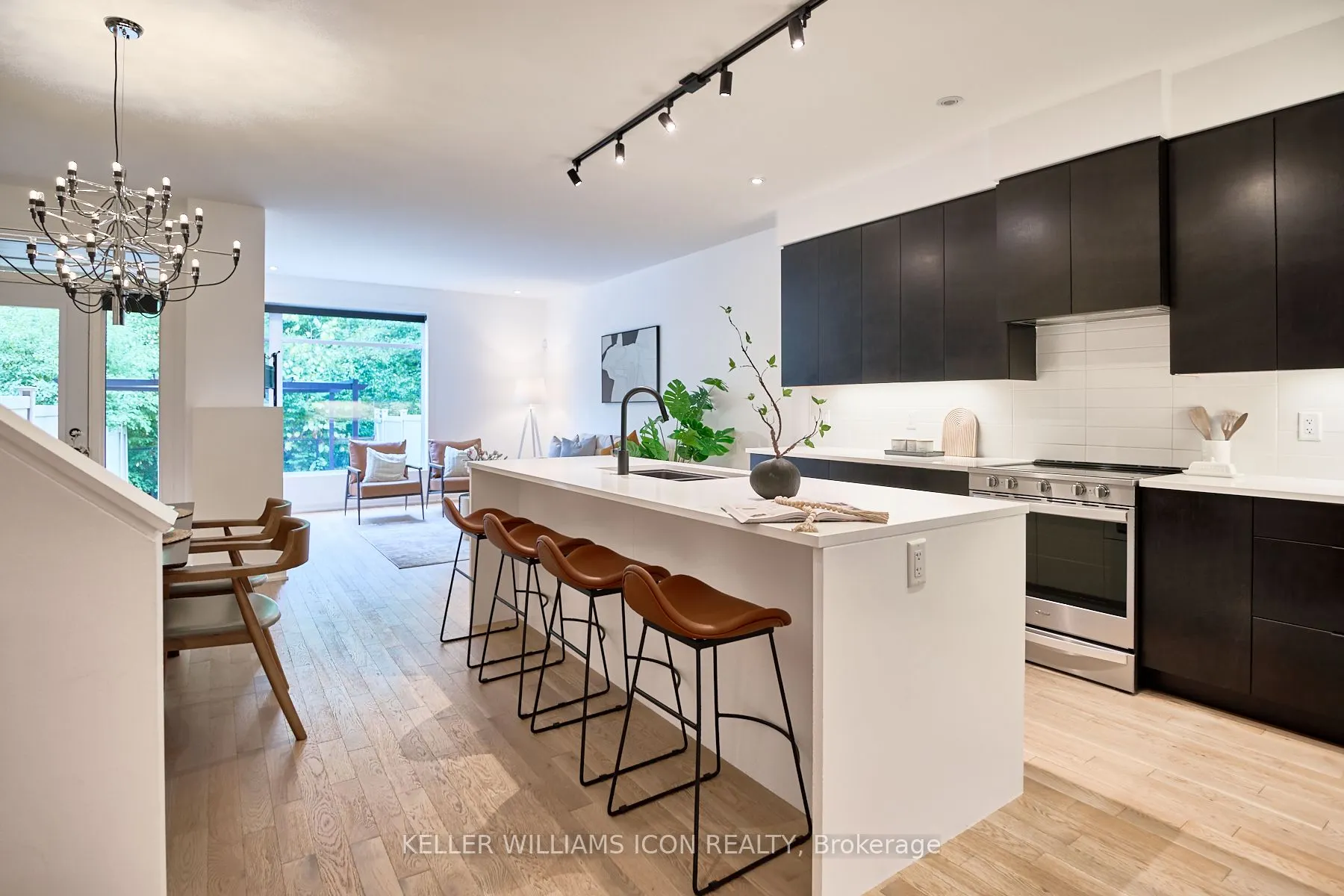 192 Larimar Circle